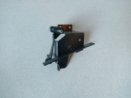 Safety Trip Bracket Mechanism (Seeburg 201)