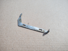 Bracket Under/ Mechanism (Seeburg 100A)