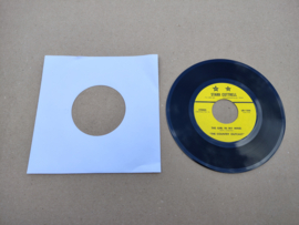 7" Single: The Country Outcast - The Girl In My Mind (1972) USA