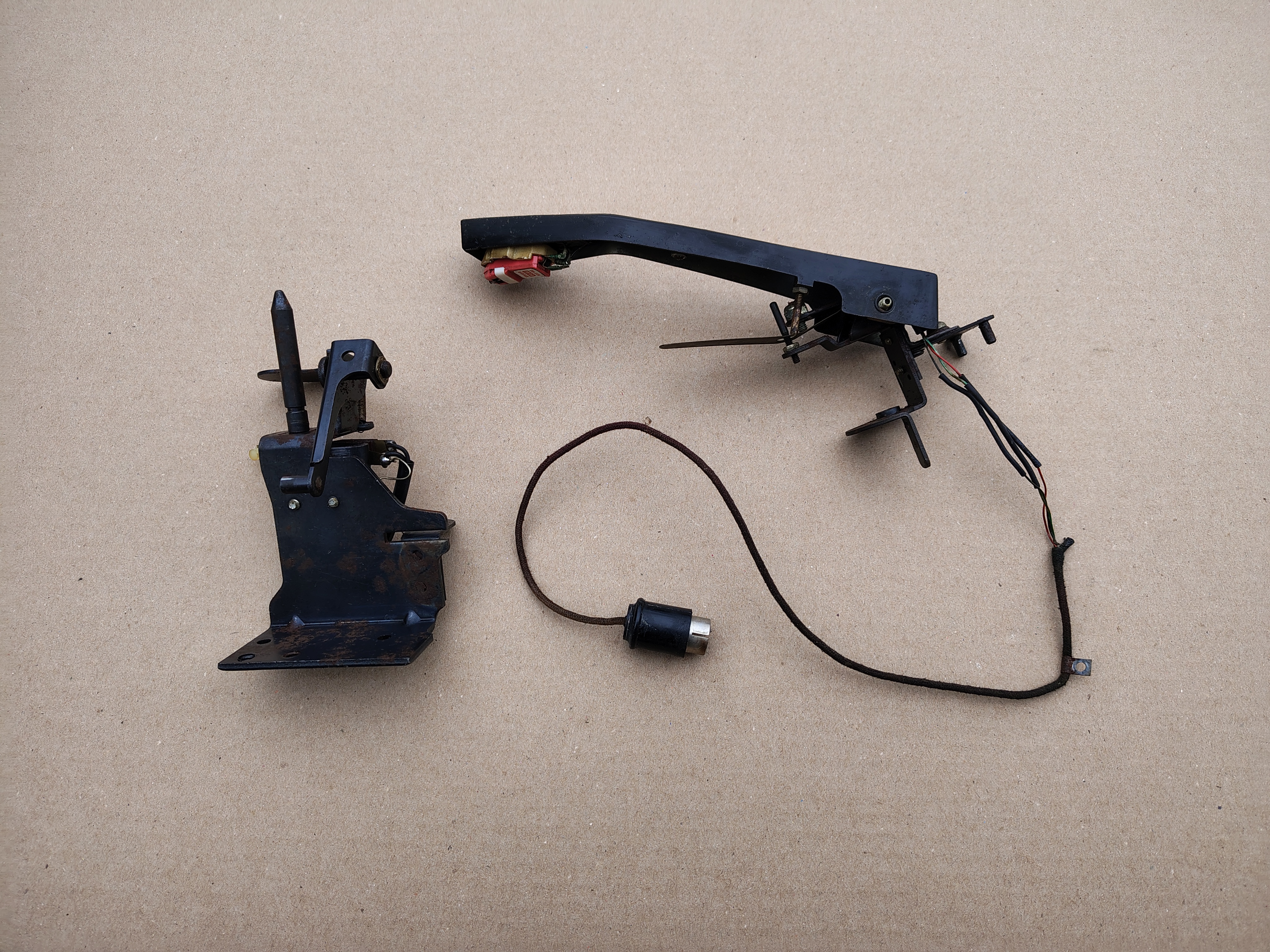 Tone Arm/ Mechnism (Rock-ola 418S/ Rhapsody (1964)