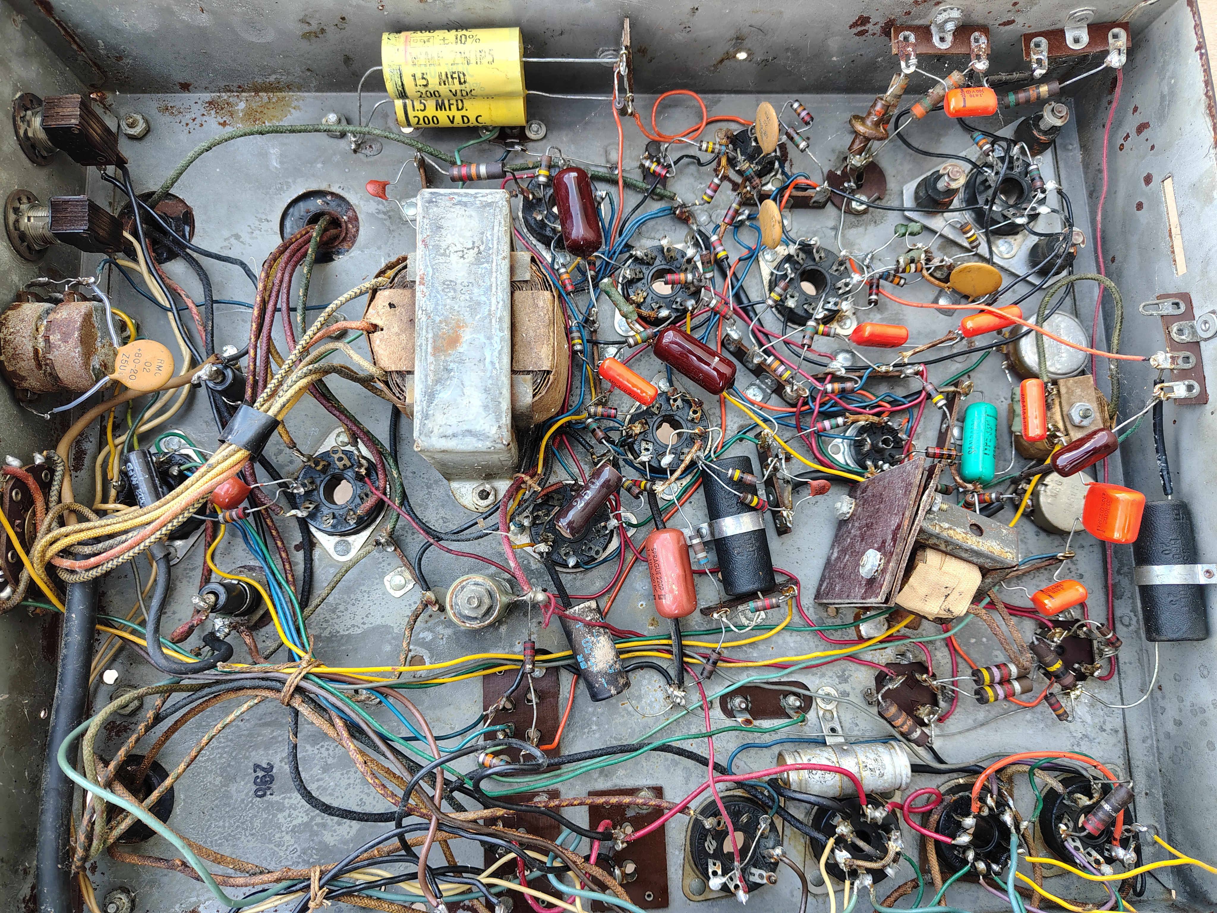 Tube Amplifier (Wurlitzer 1600/ 1650)