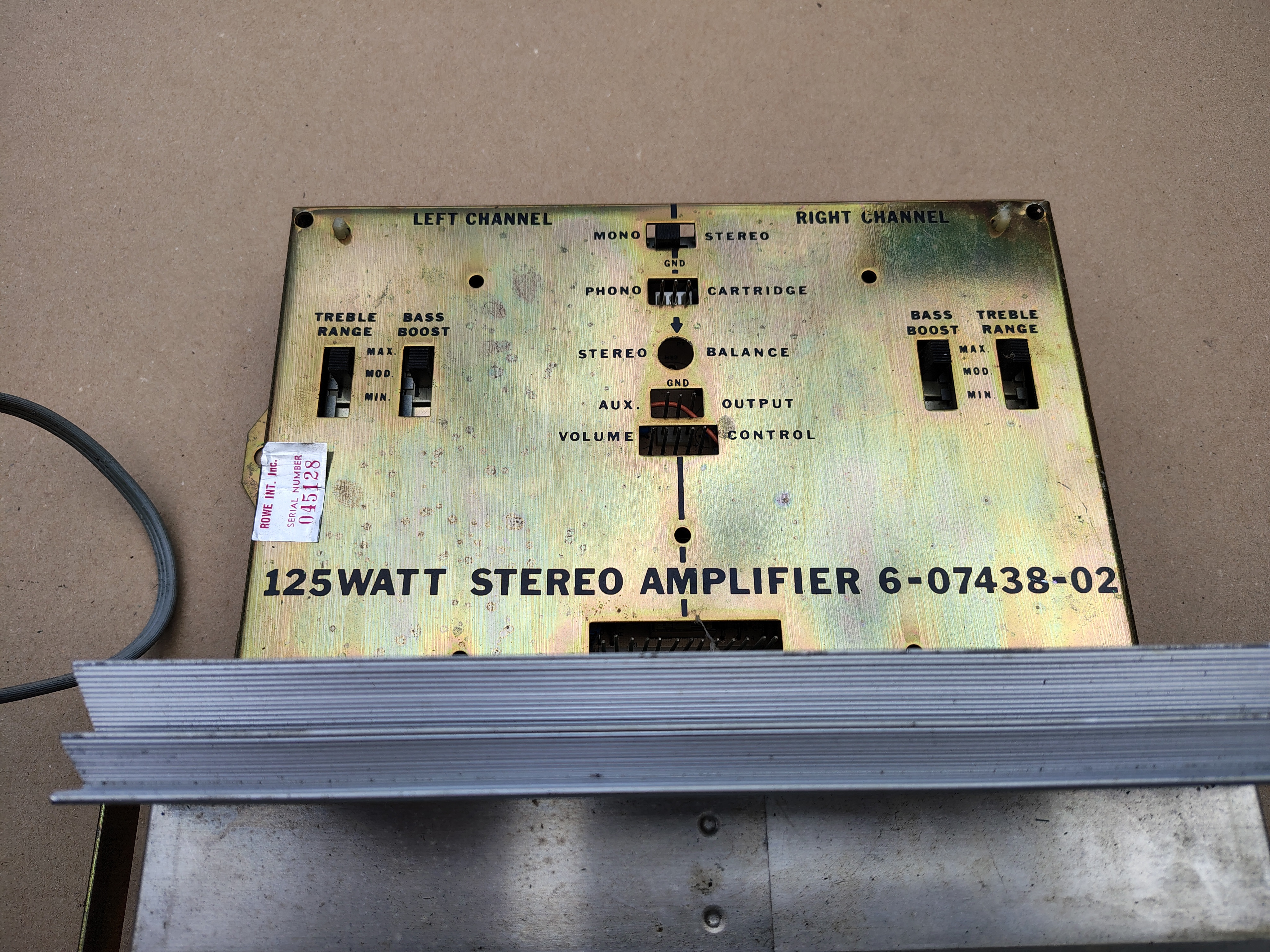 Amplifier/ 6-07438-02 (Rowe-AMi/R-Serie/ Div)
