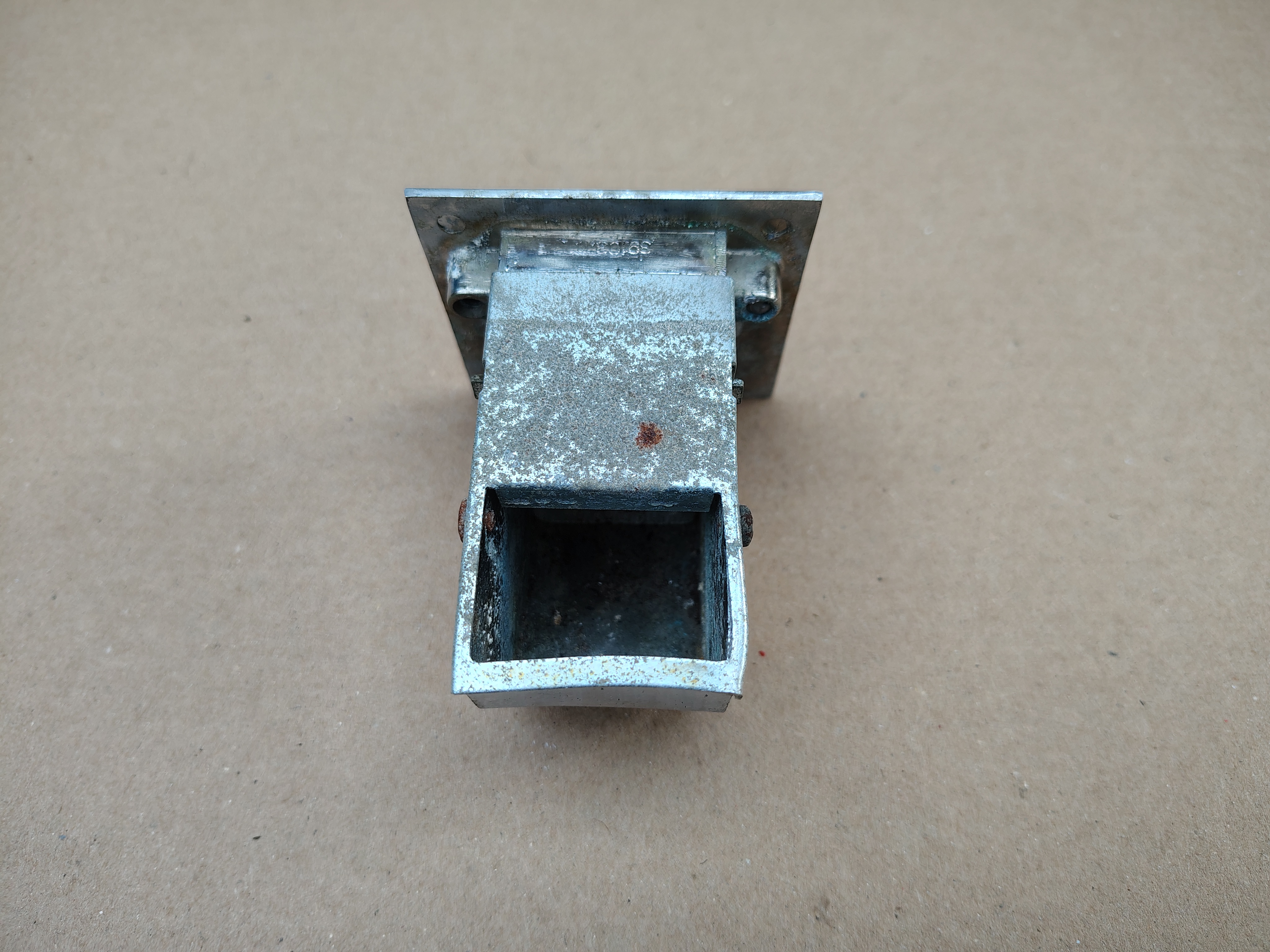 Coin Chute (Rock-ola 414/ 418S (1964)