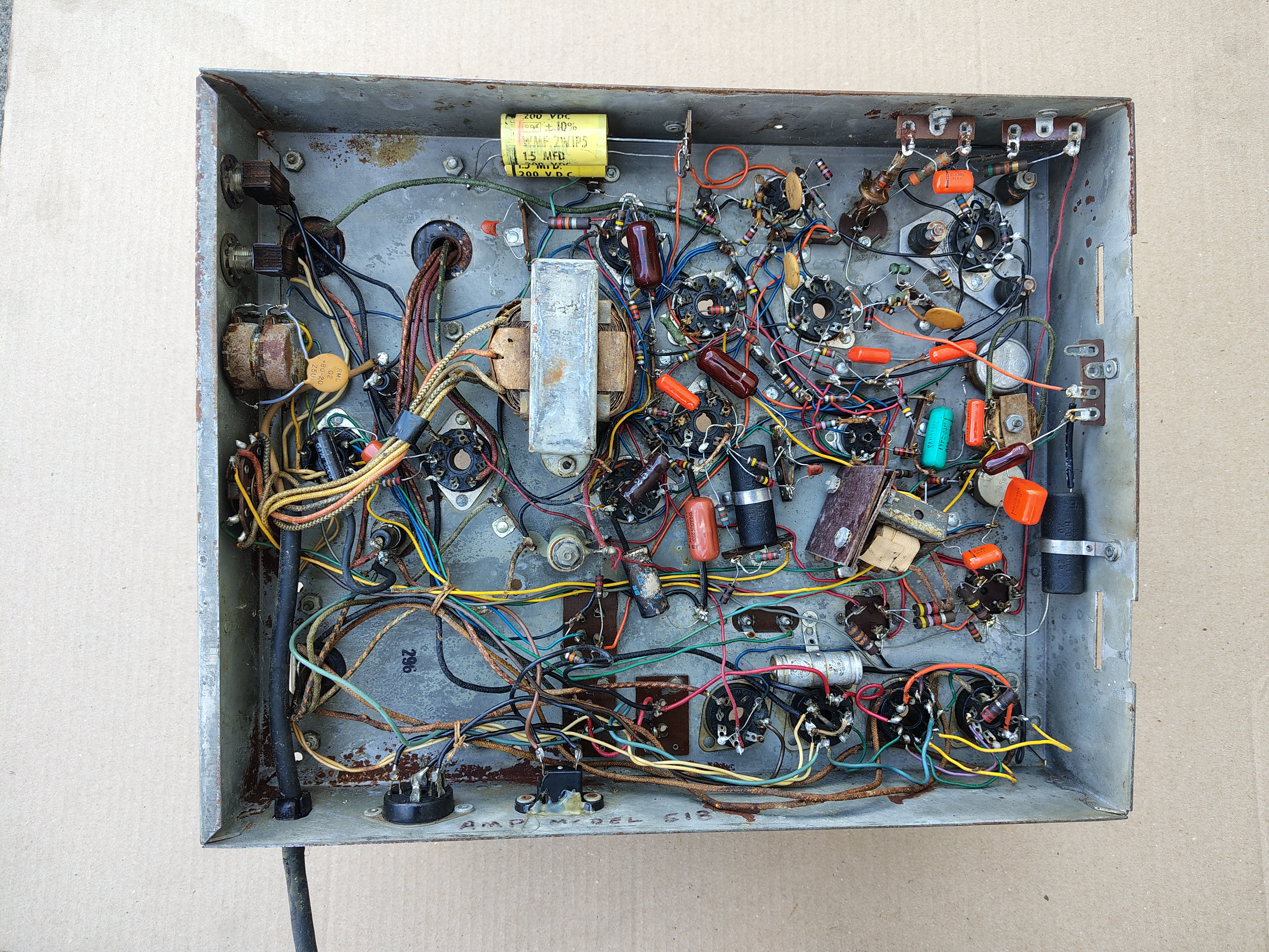 Tube Amplifier (Wurlitzer 1600/ 1650)