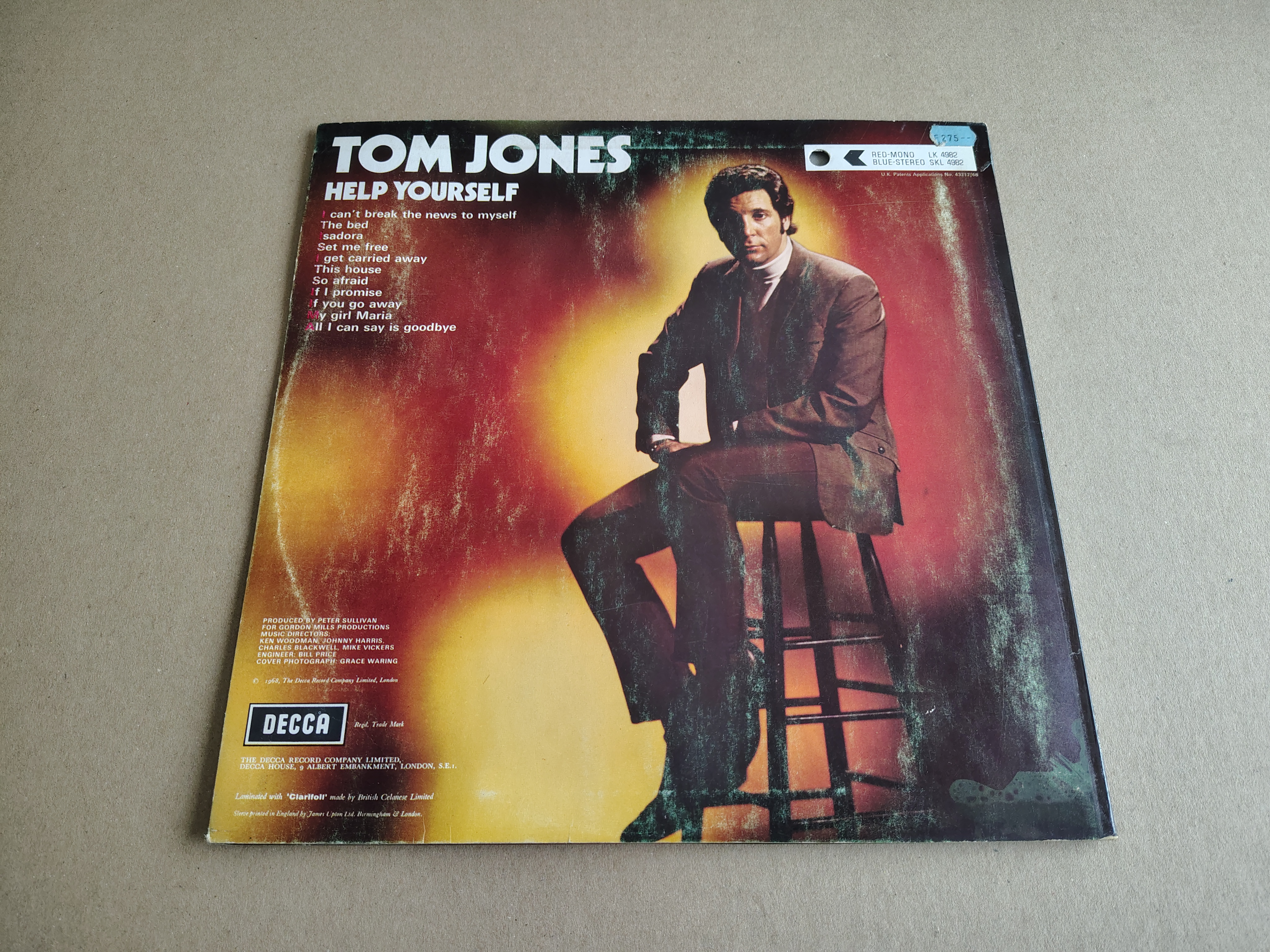 Vinyl LP: Tom Jones - Help Yourself (1970)