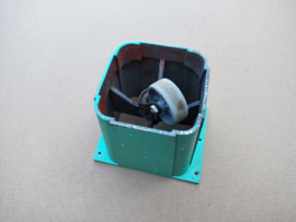 Underfoot (AMi F 120)