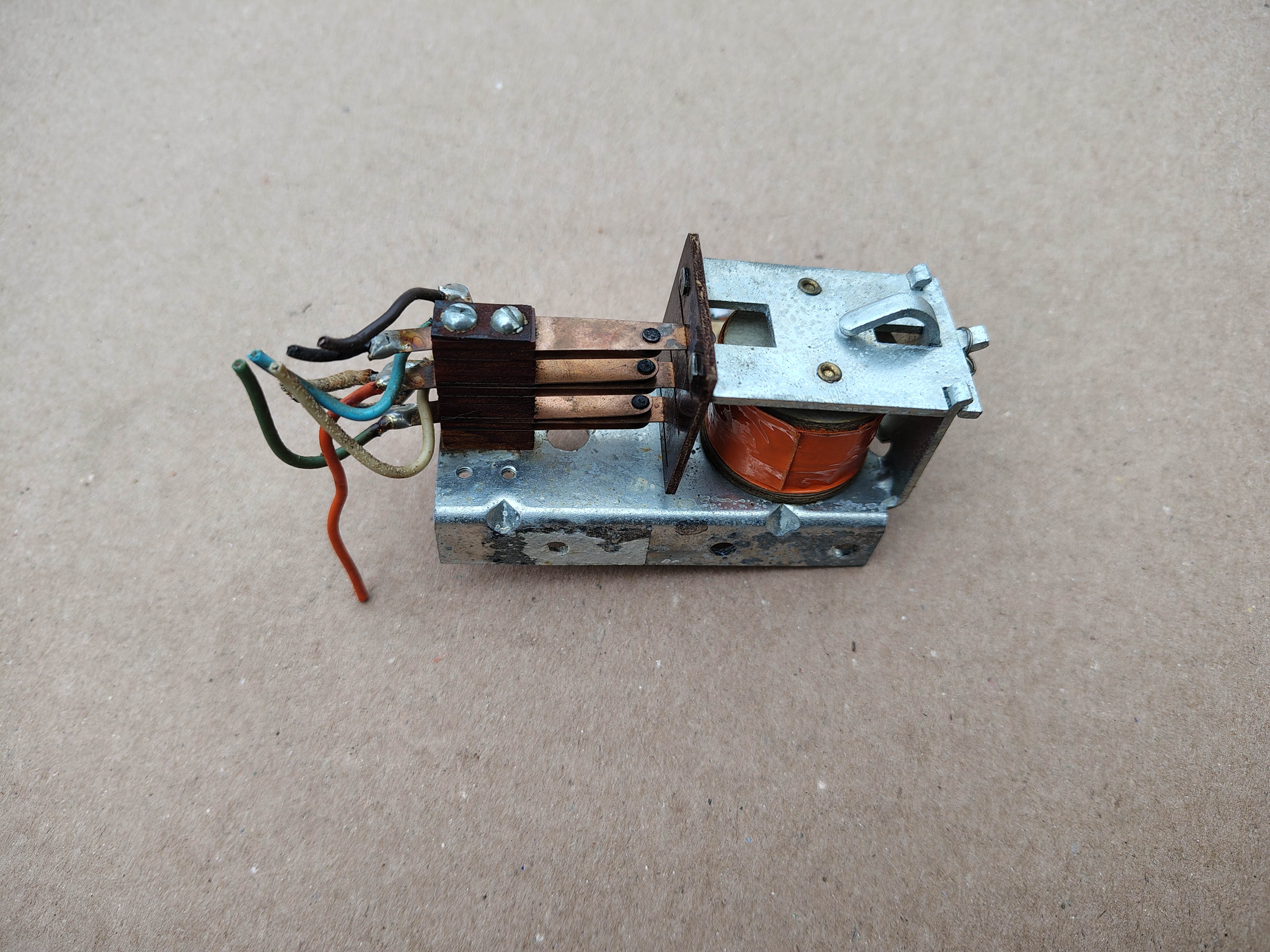 Switch Contact / Mechanism  (United UPB-100)