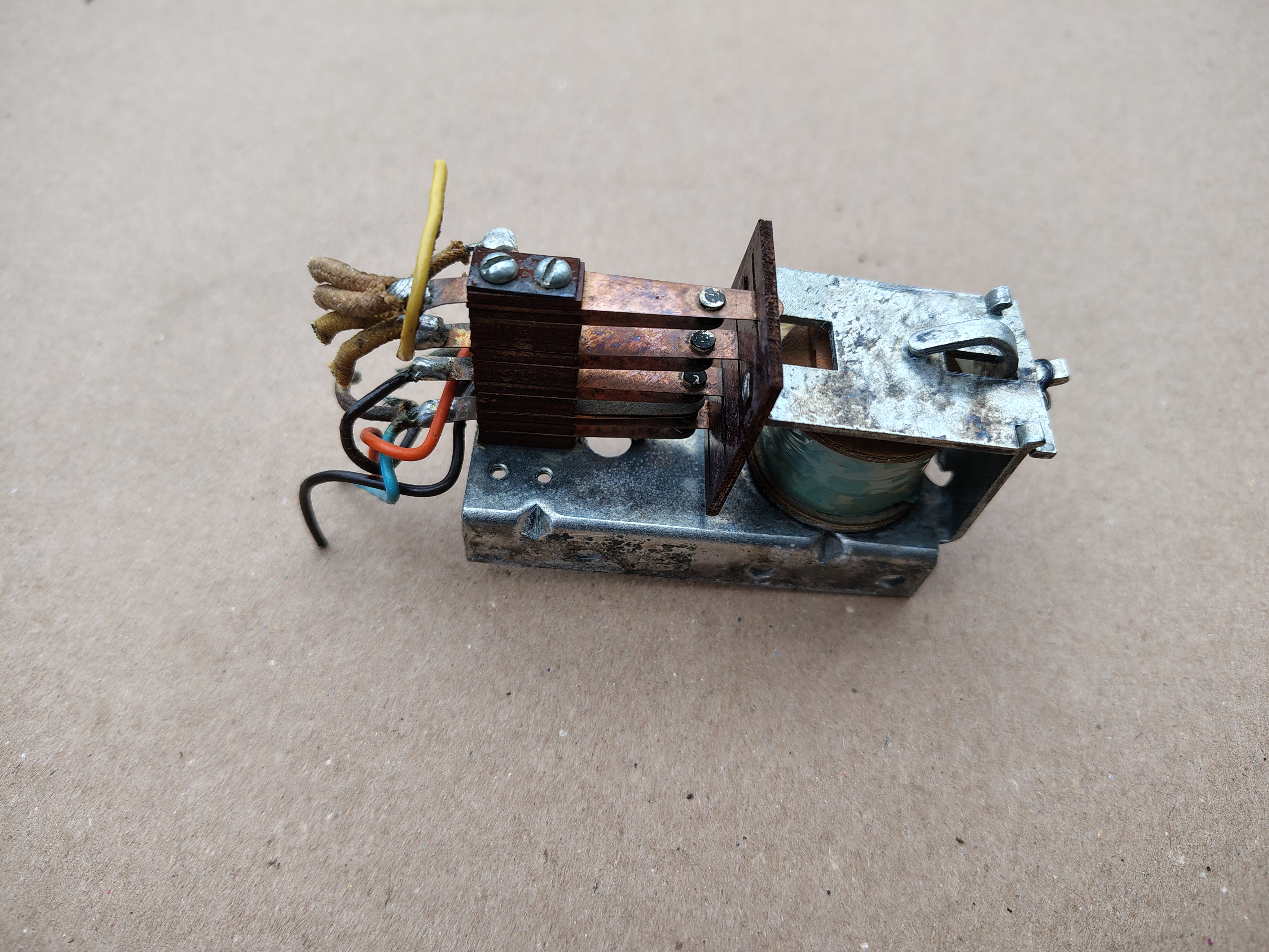 Switch Contact / Mechanism  (United UPB-100)