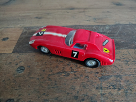 Slotcar:  Gama Ferrari 275 GTB/ 1:32