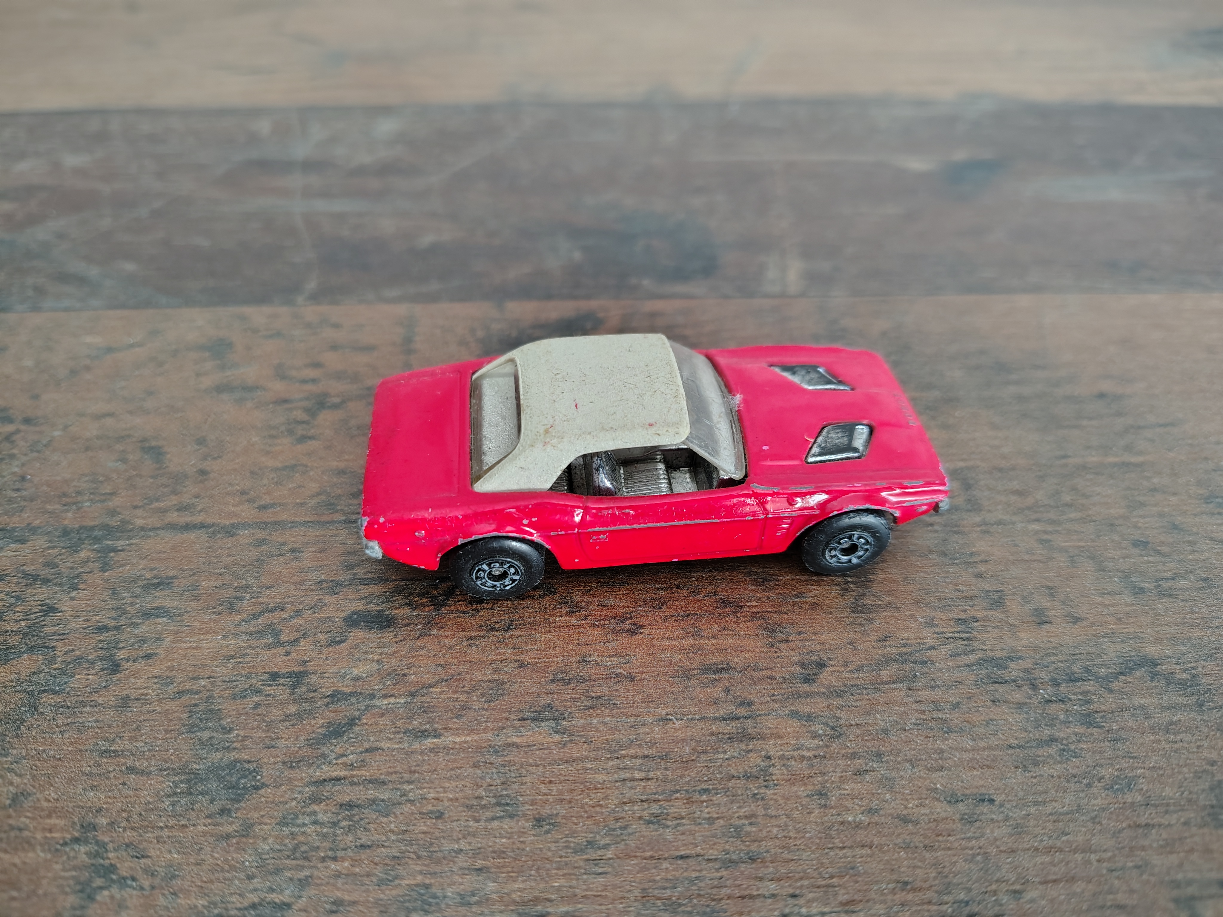 Dodge Challenger/ 1975/ Matchbox/ Superfast