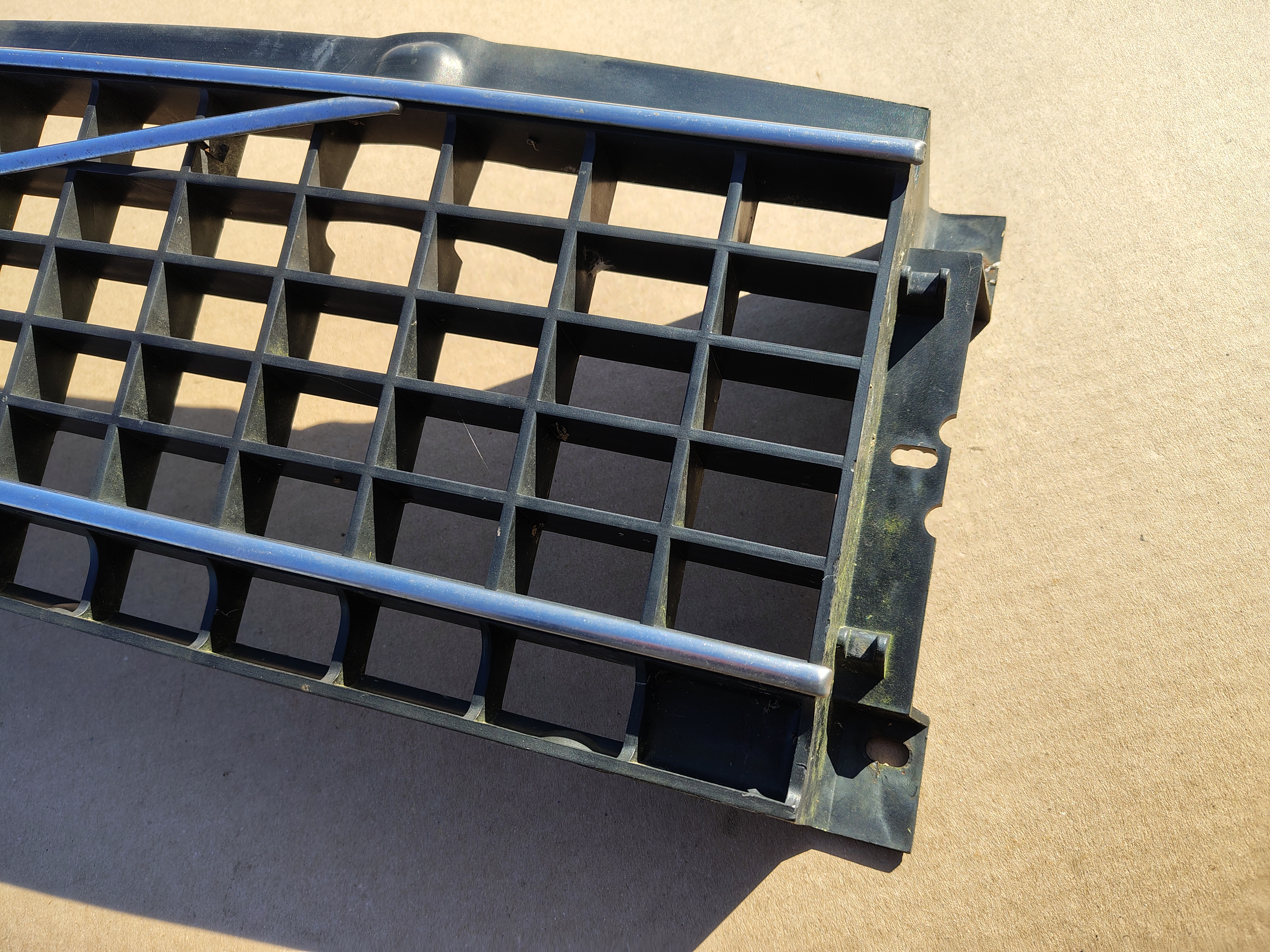 Grille Volvo 66/ Combi (1976-1980)