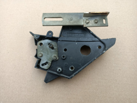 Key Lock/ Bracket / RH (Seeburg Firestar)