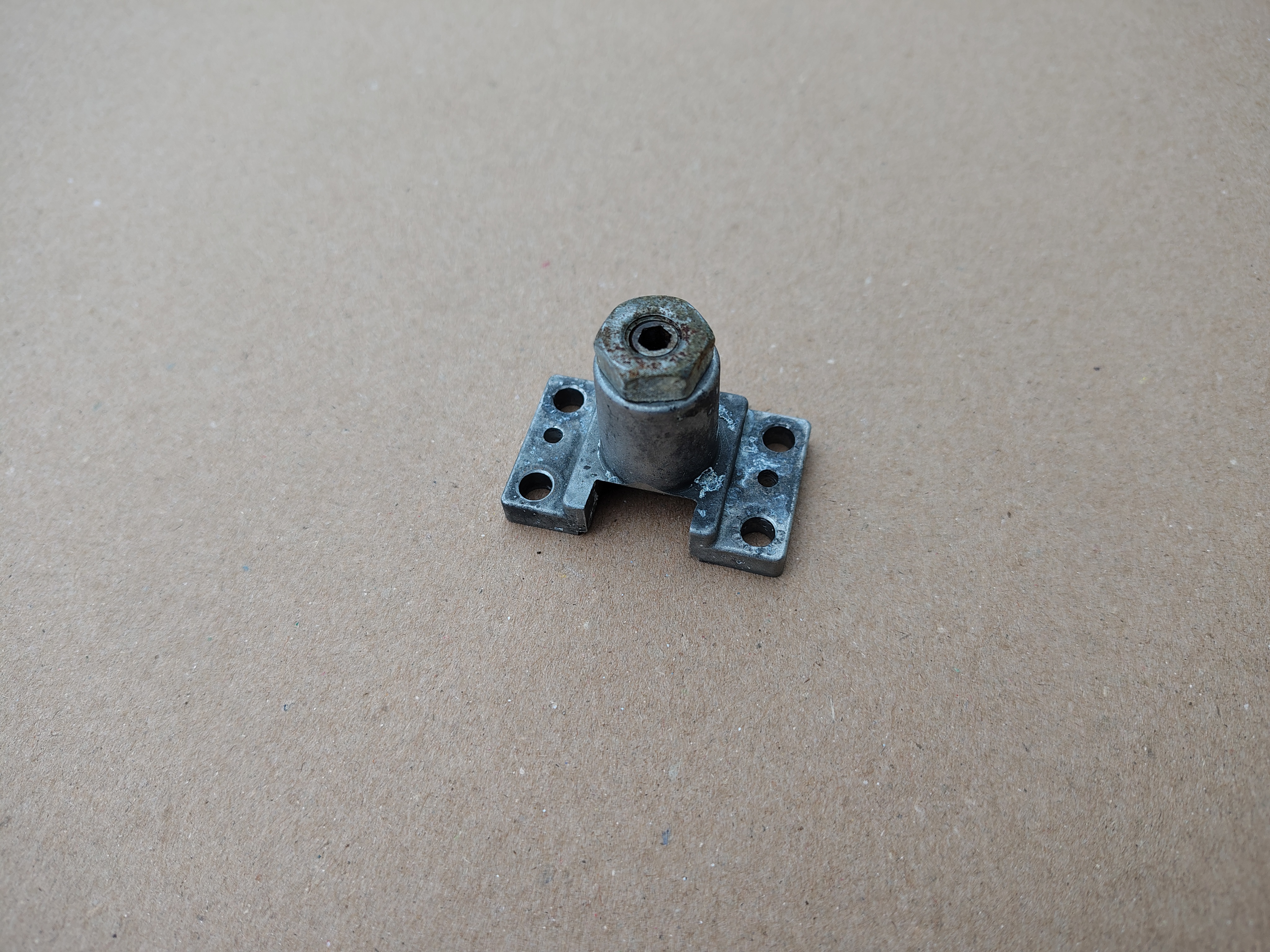 Bearing Bracket/ Mechanism (Seeburg Mardi Gras /STD4)