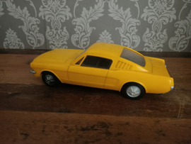 Plastic: Ford Mustang Fastback (1965) 30cm