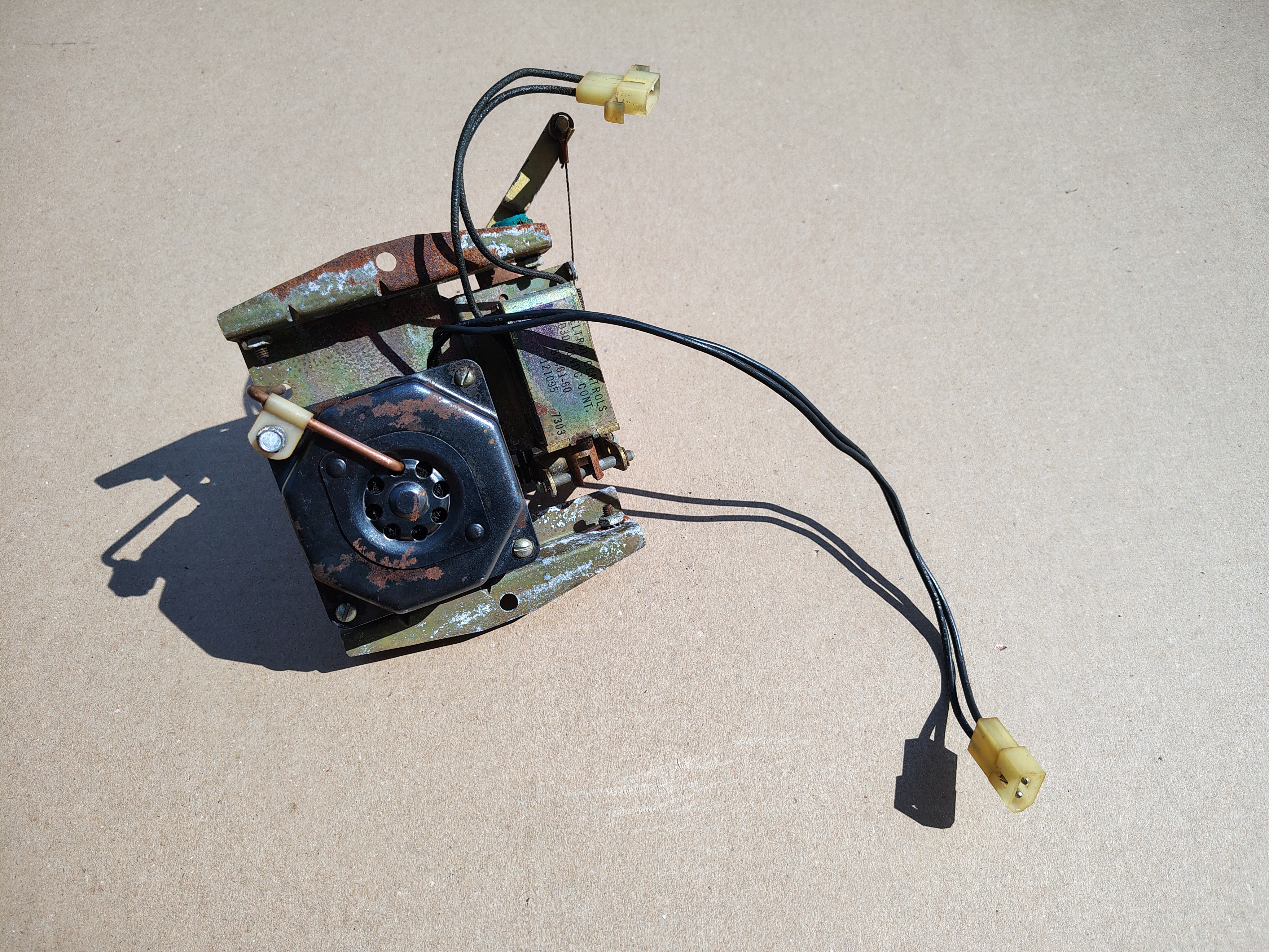 Turn Table/ Motor/ Mechanism (Wurlitzer 3710/3700)