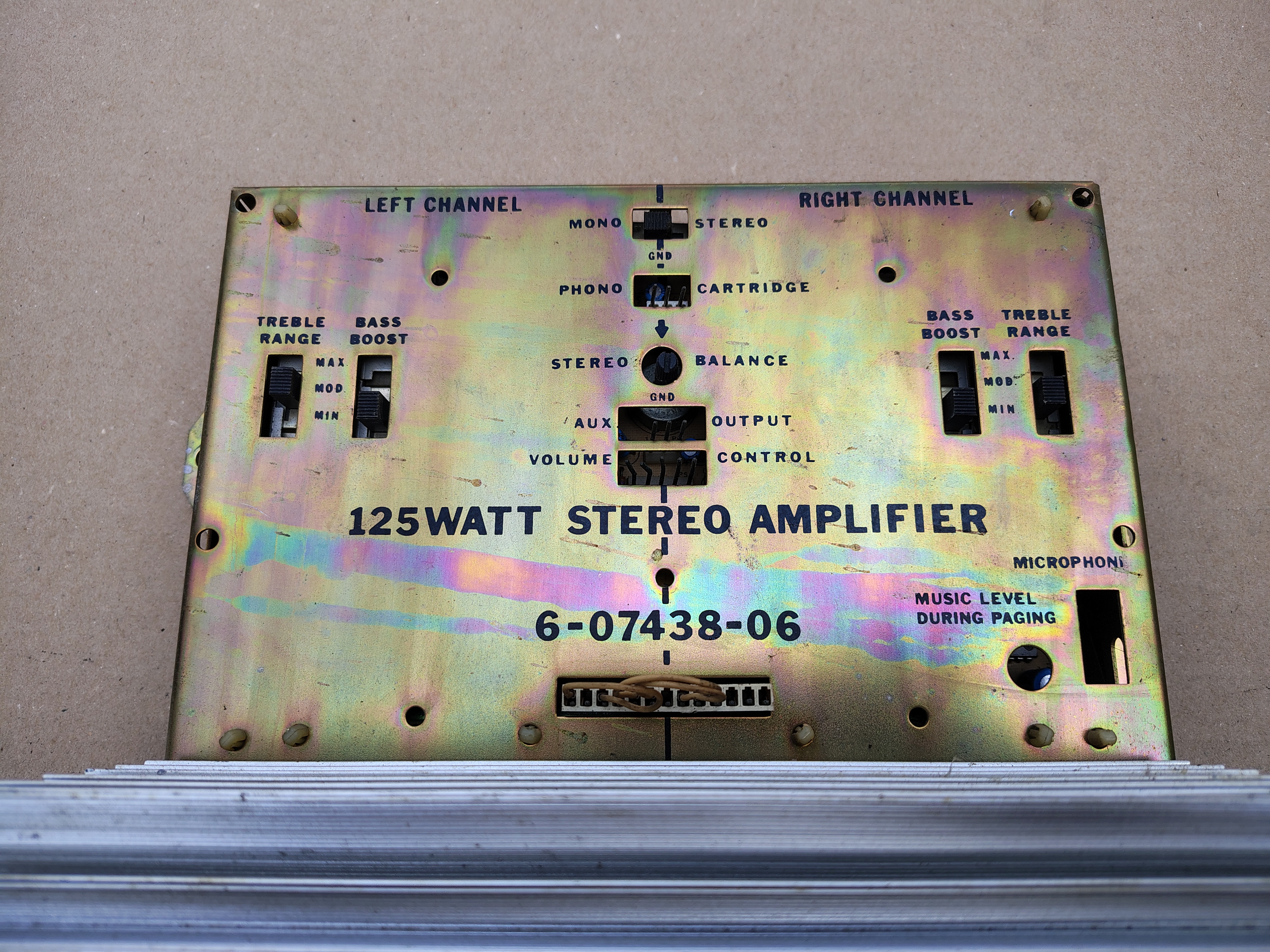 Amplifier/ 6-07438-06 (Rowe-AMi/R-Serie/ Div)