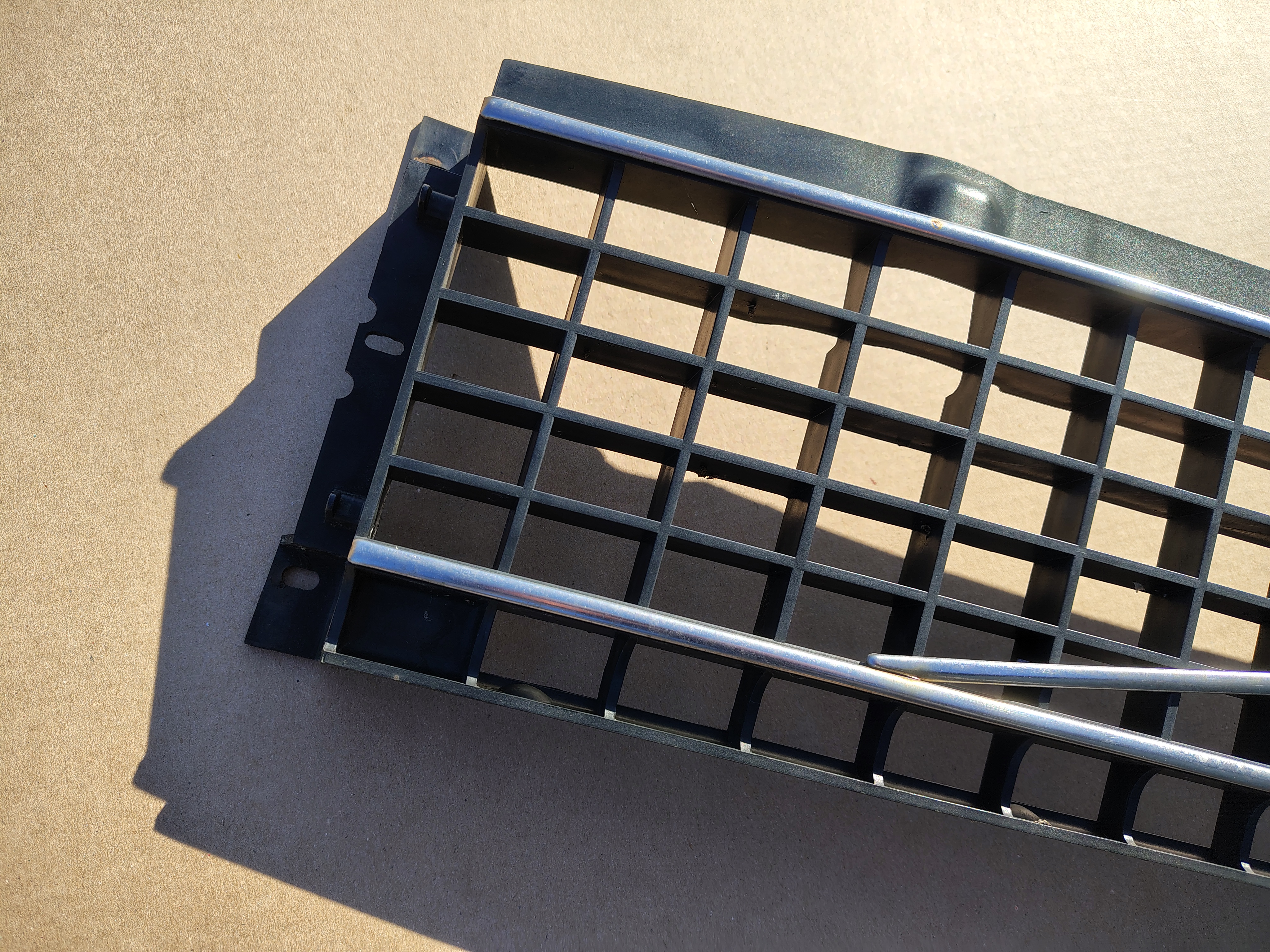 Grille Volvo 66/ Combi (1976-1980)