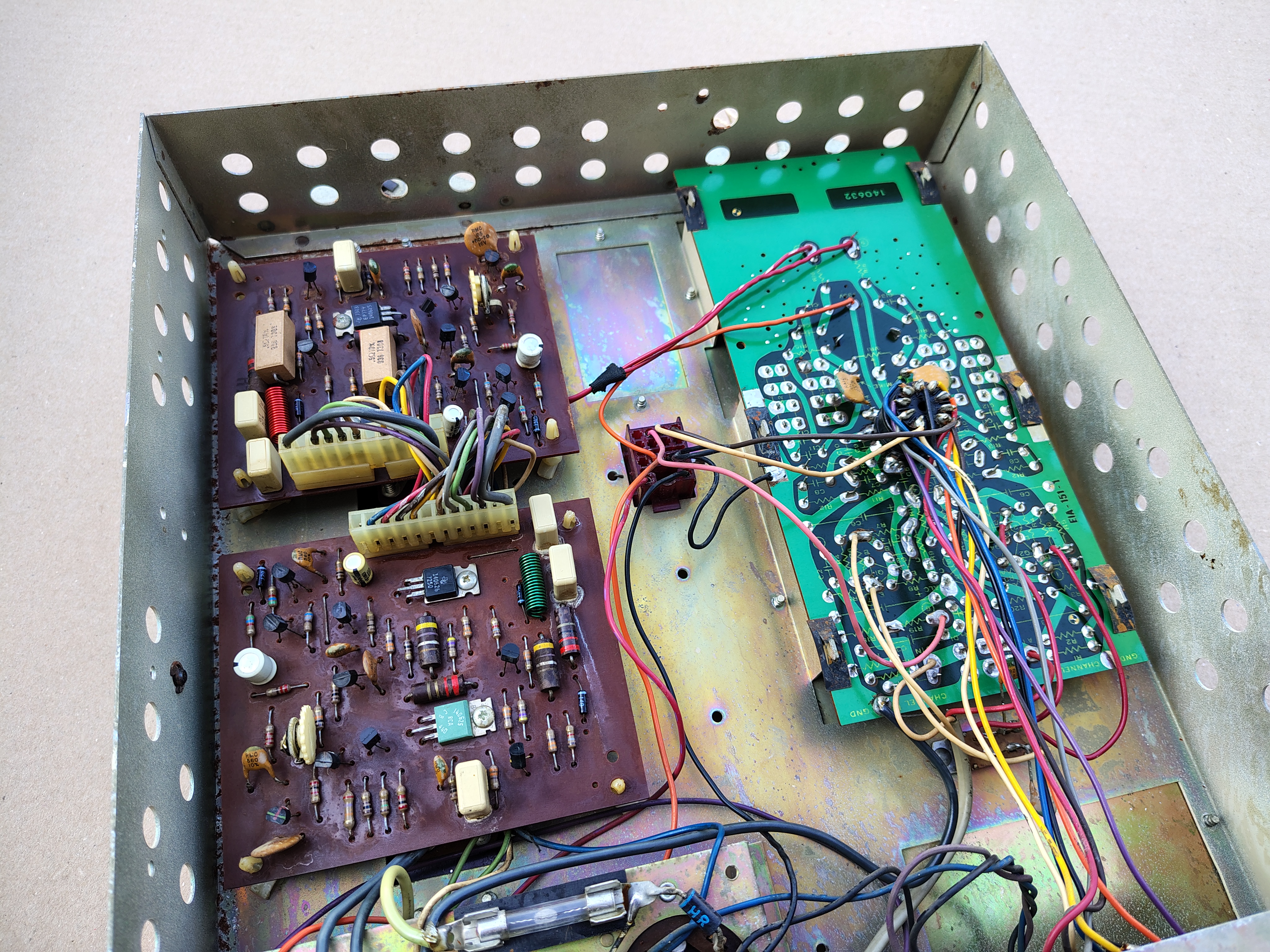 Amplifier/ 556 (Wurlitzer 3710/3700)