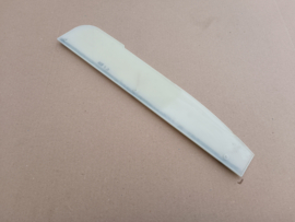 Plastic Inside/ RH-LH  (AMi C)