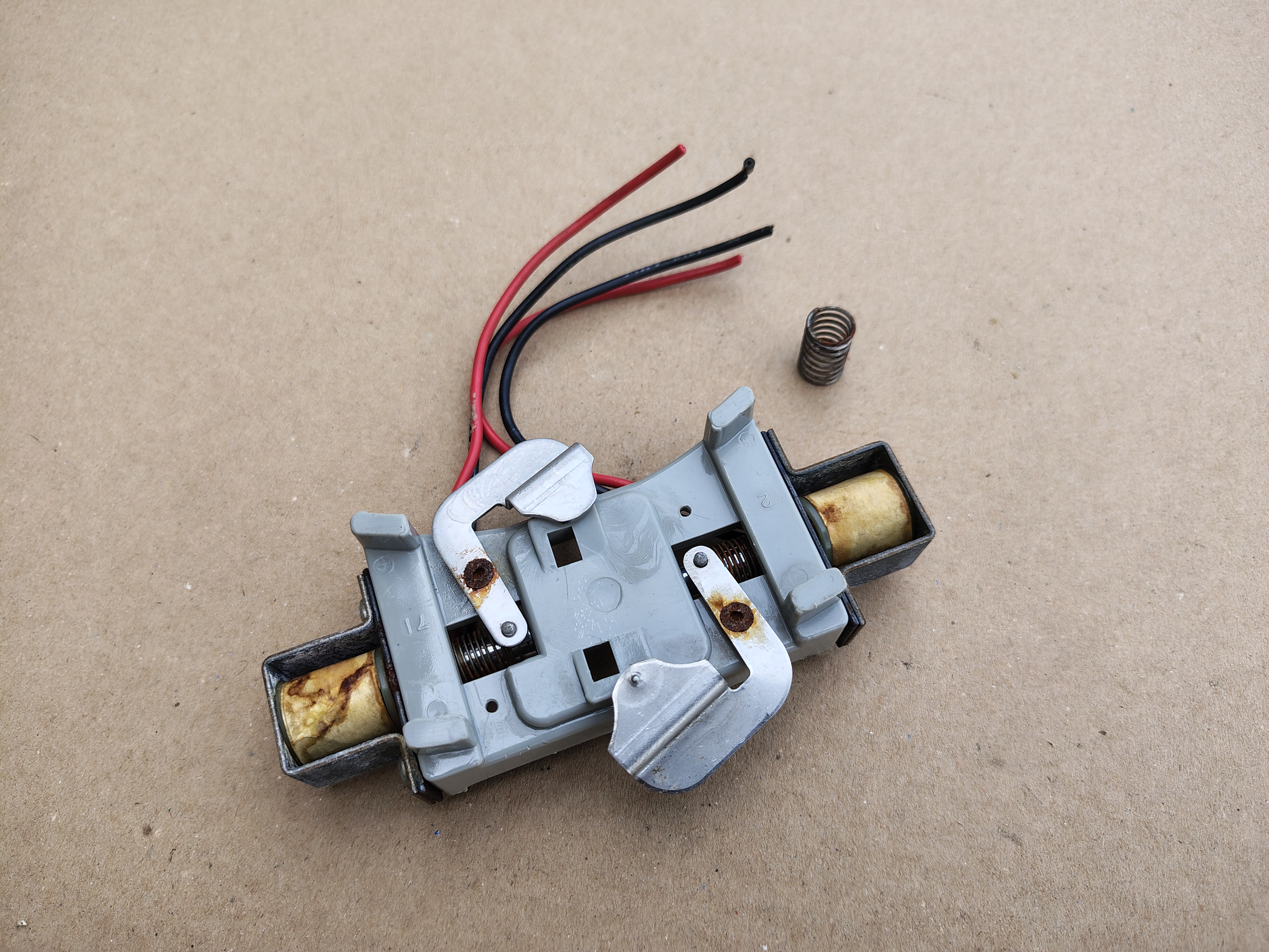 Carriage Housing + Coil/ Mechanism (Rock-Ola 442/464)