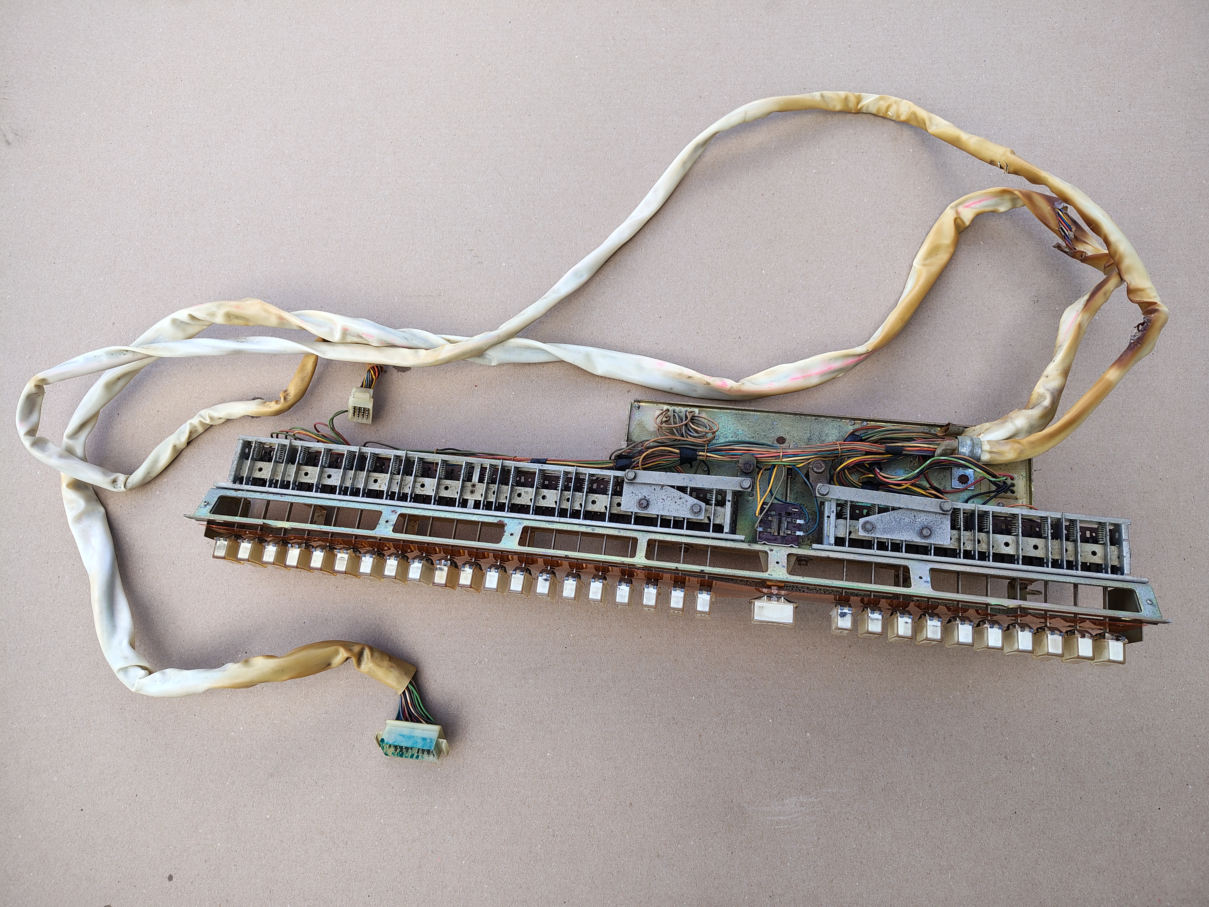 Push Button Panel (Wurlitzer 3700)