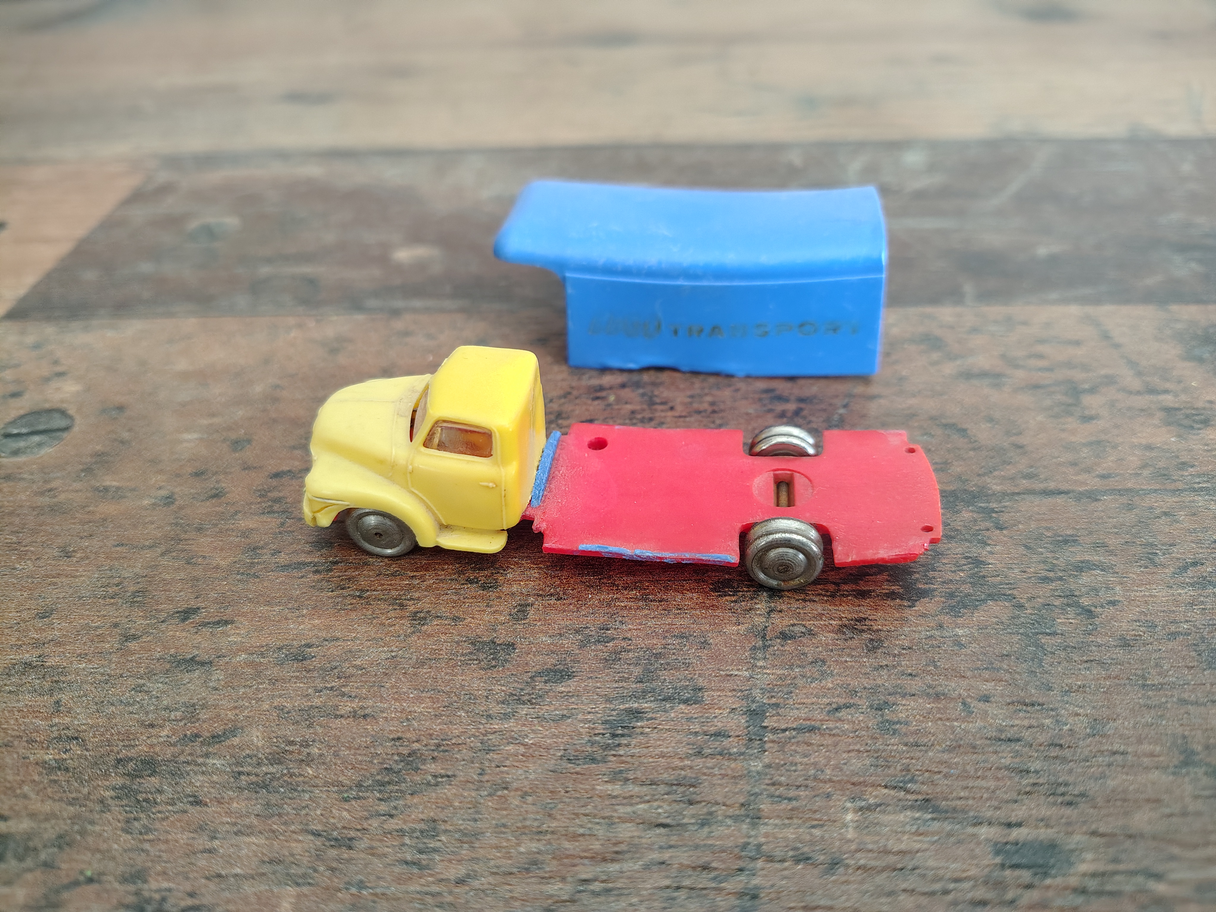 Chevrolet/ Truck/ Vrachtwagen/ Bakwagen/Lego/ 1:87 (jaren 60)