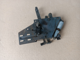 Trip Assembly Mechanism (Seeburg 100B)