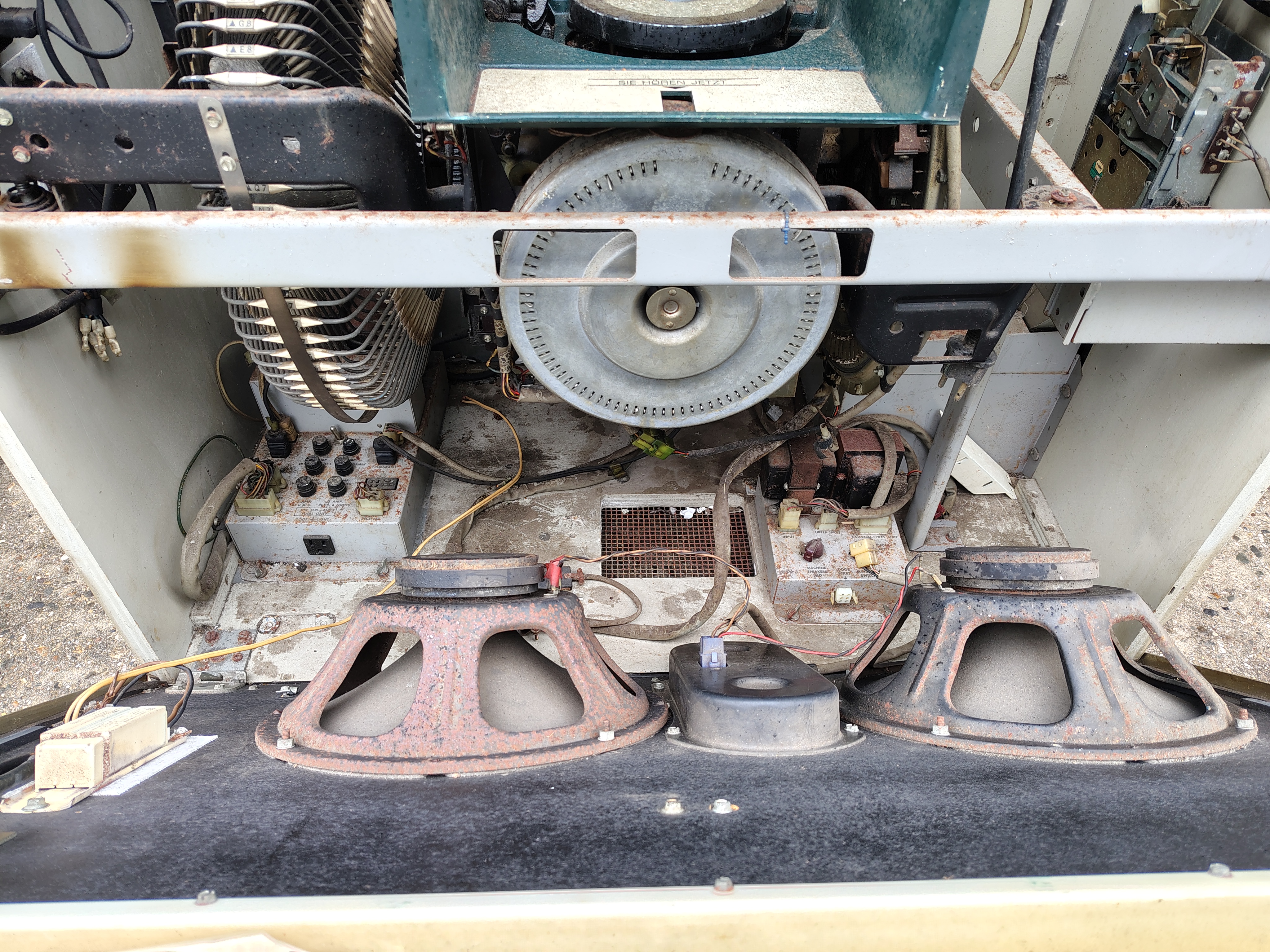 Rock-Ola 437/ Ultra (1968)  jukebox (Only For Parts)