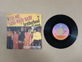 7" Single: Brotherhood Of Man - Kiss Me, Kiss Your Baby (1975)