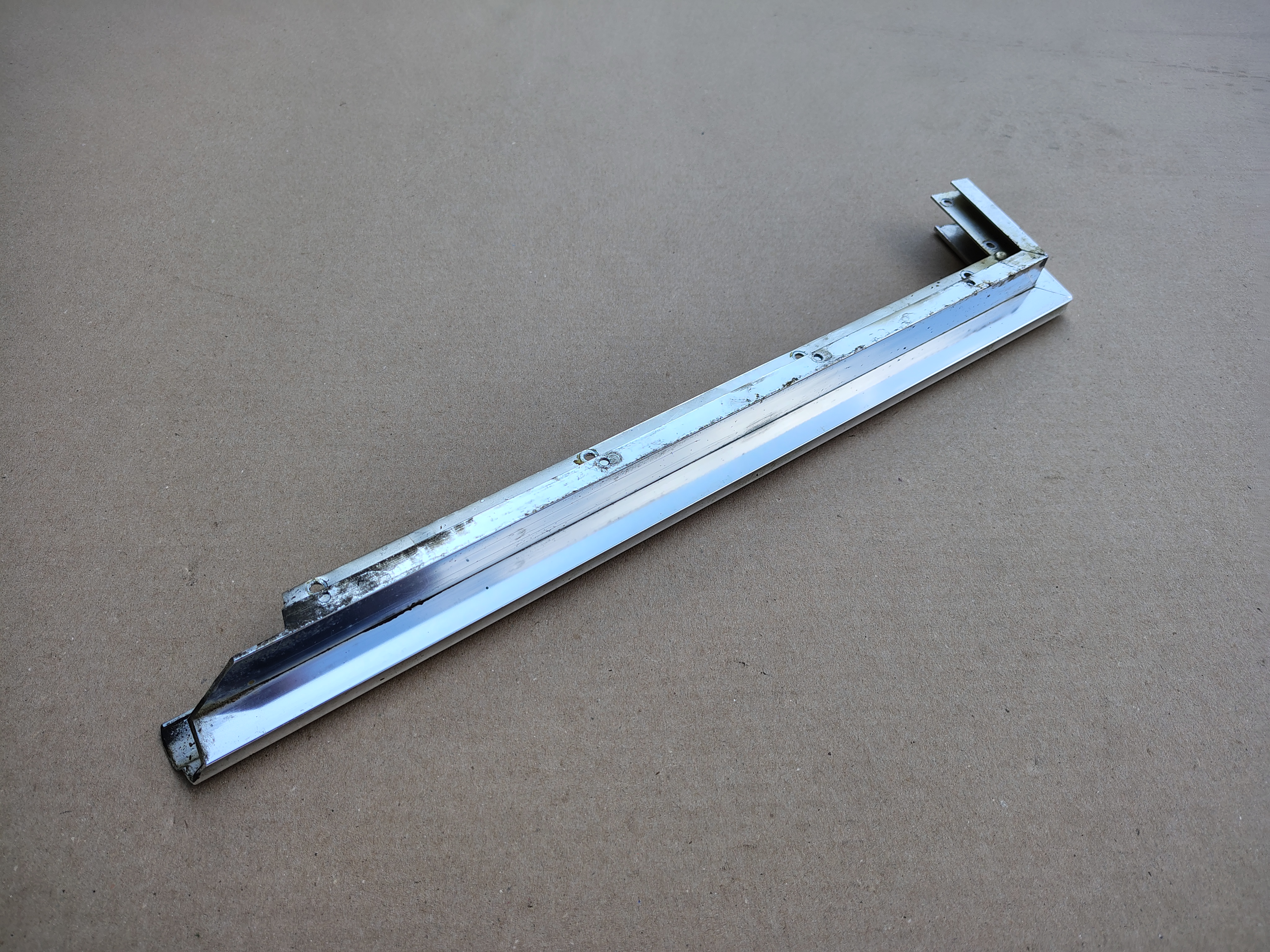 Casting/ List/ Top/ LH (Rock-ola 414/ Capri II (1964)