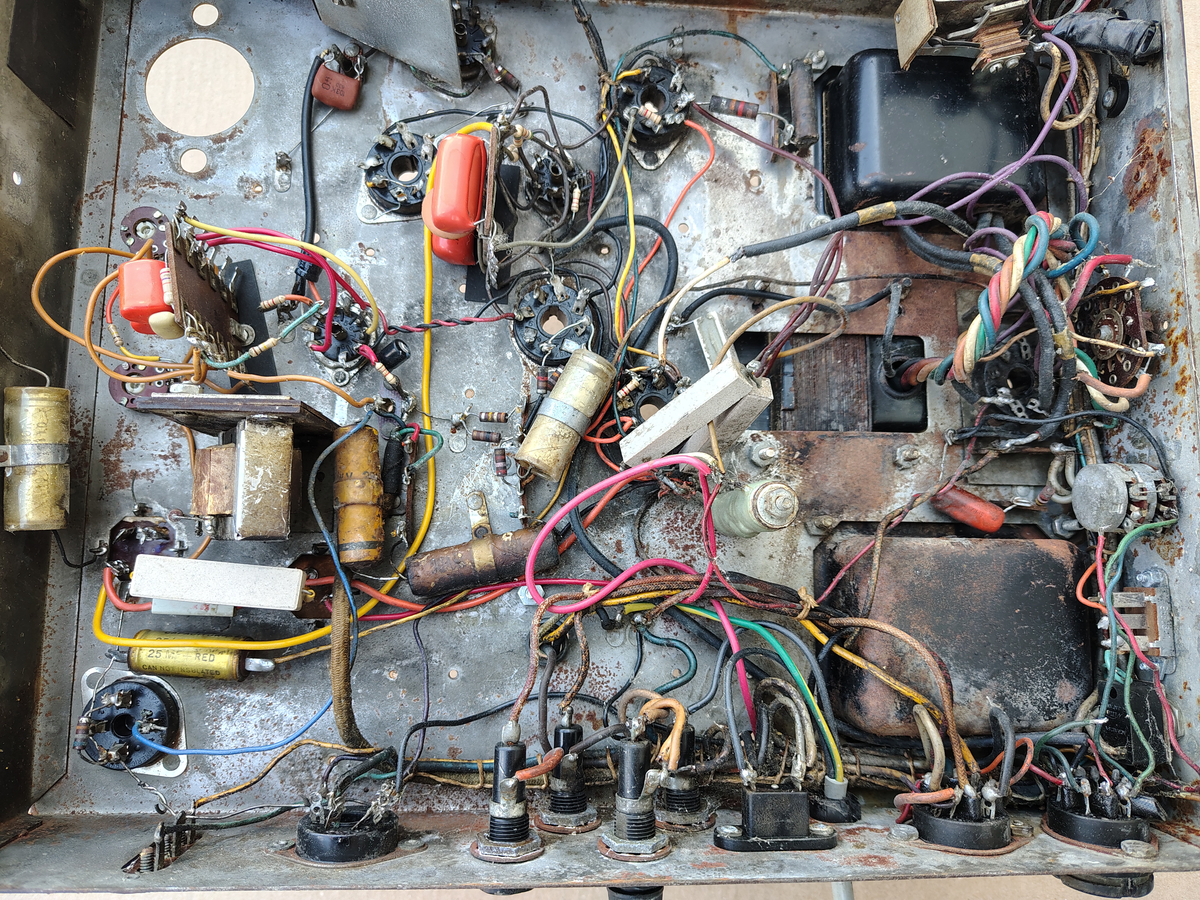 Tube Ampilier 528 (Wurlitzer 1800)