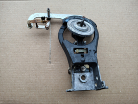 Clamp Arm & Centering Pin + Stripper Plate/ Mechanism (Seeburg Q160)