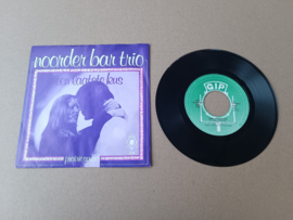 7"  Single: Nooder Bar Trio - Een laatste kus (1977)
