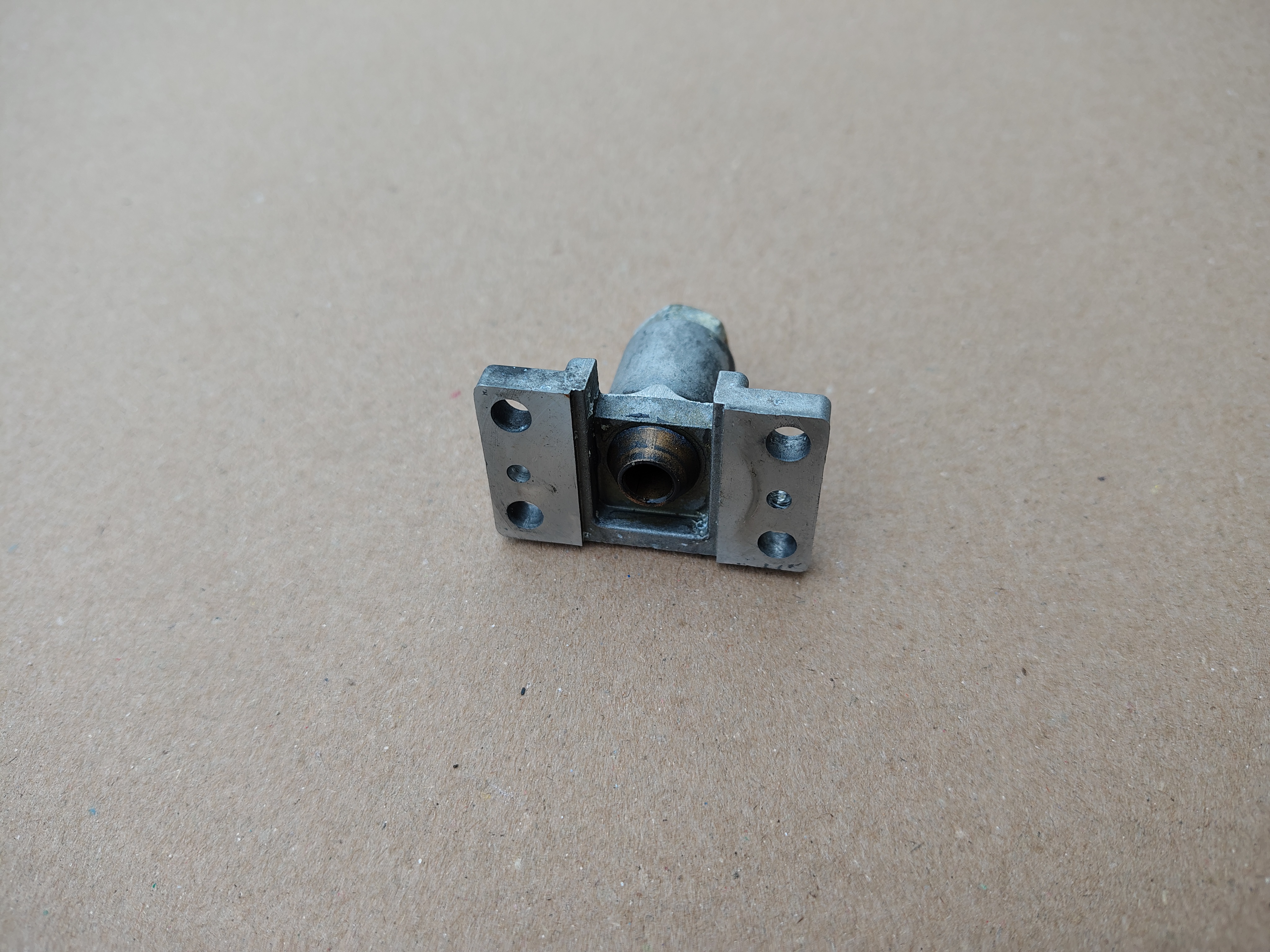 Bearing Bracket/ Mechanism (Seeburg Mardi Gras /STD4)