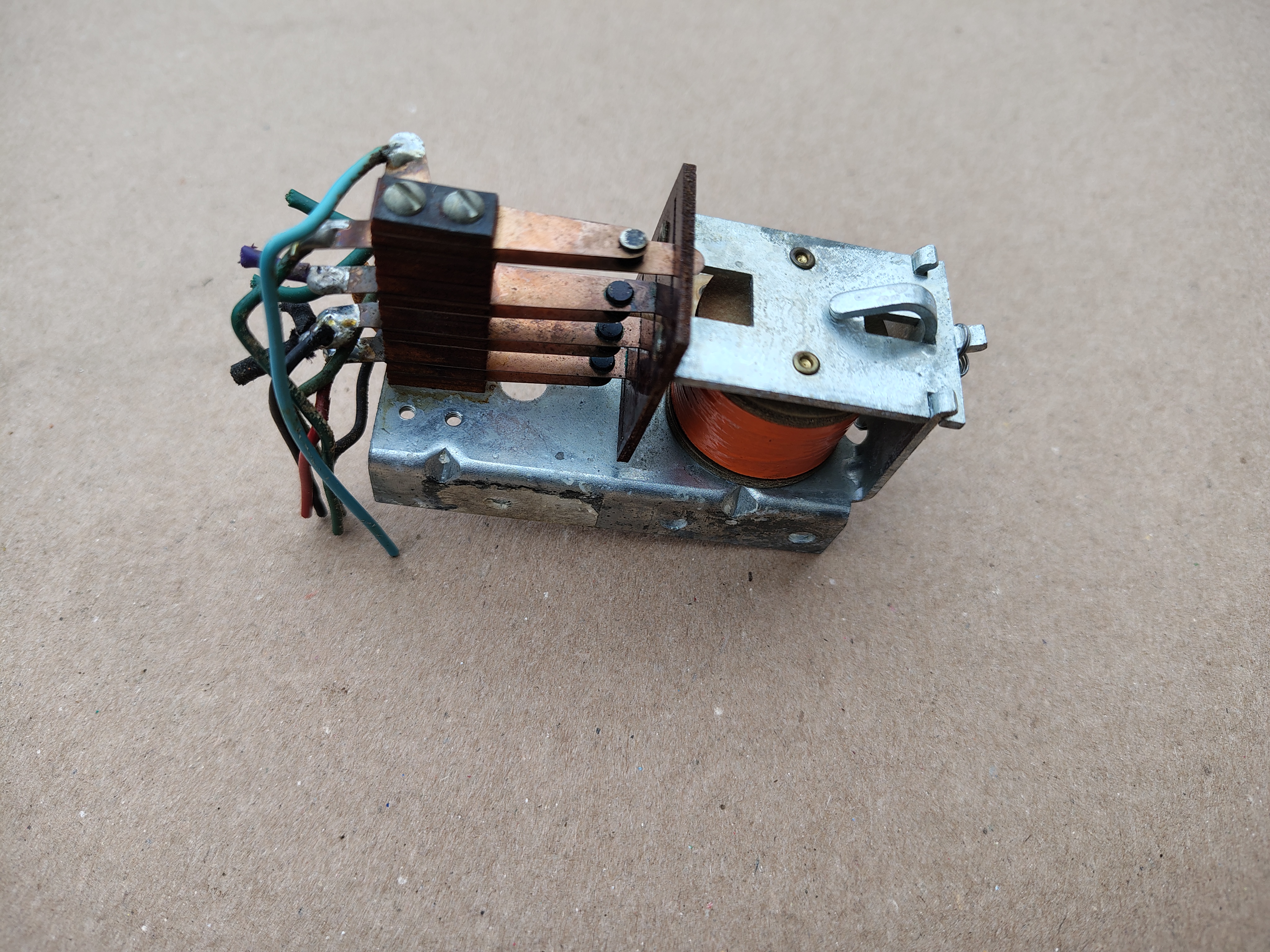 Switch Contact / Mechanism  (United UPB-100)