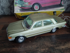 Mercedes -Benz 450 SE /Mister P/ Greece / 45 cm