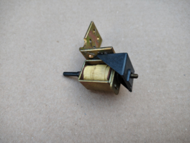 Toggle Solenoid/ Mechanism (Rowe-AMi/ R- Serie)