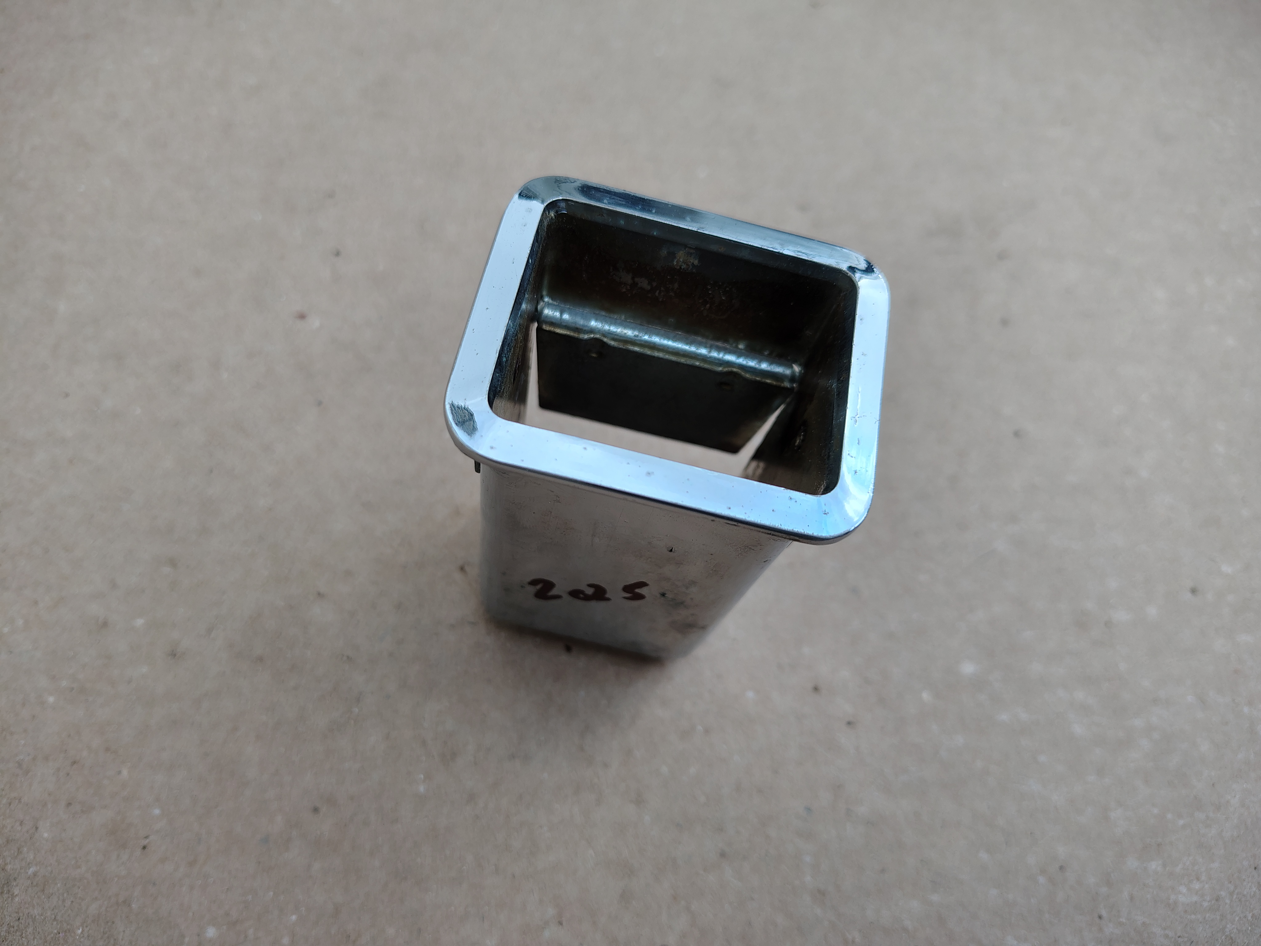 Coin Return Cup (Rowe-AMi MM/ TI)