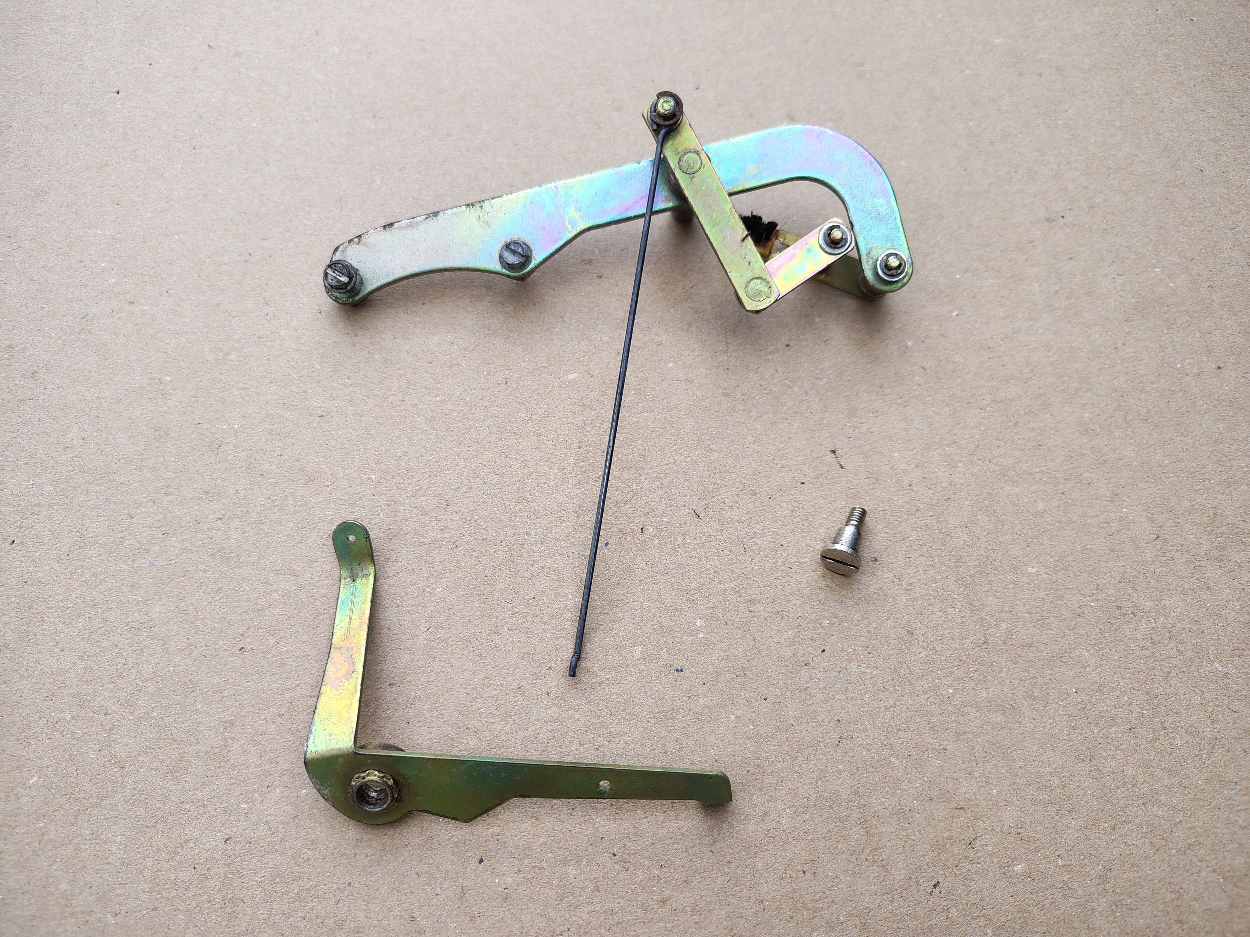 Brush + Stripper Plate/ Mechanism (Seeburg Disco/ SMC1)