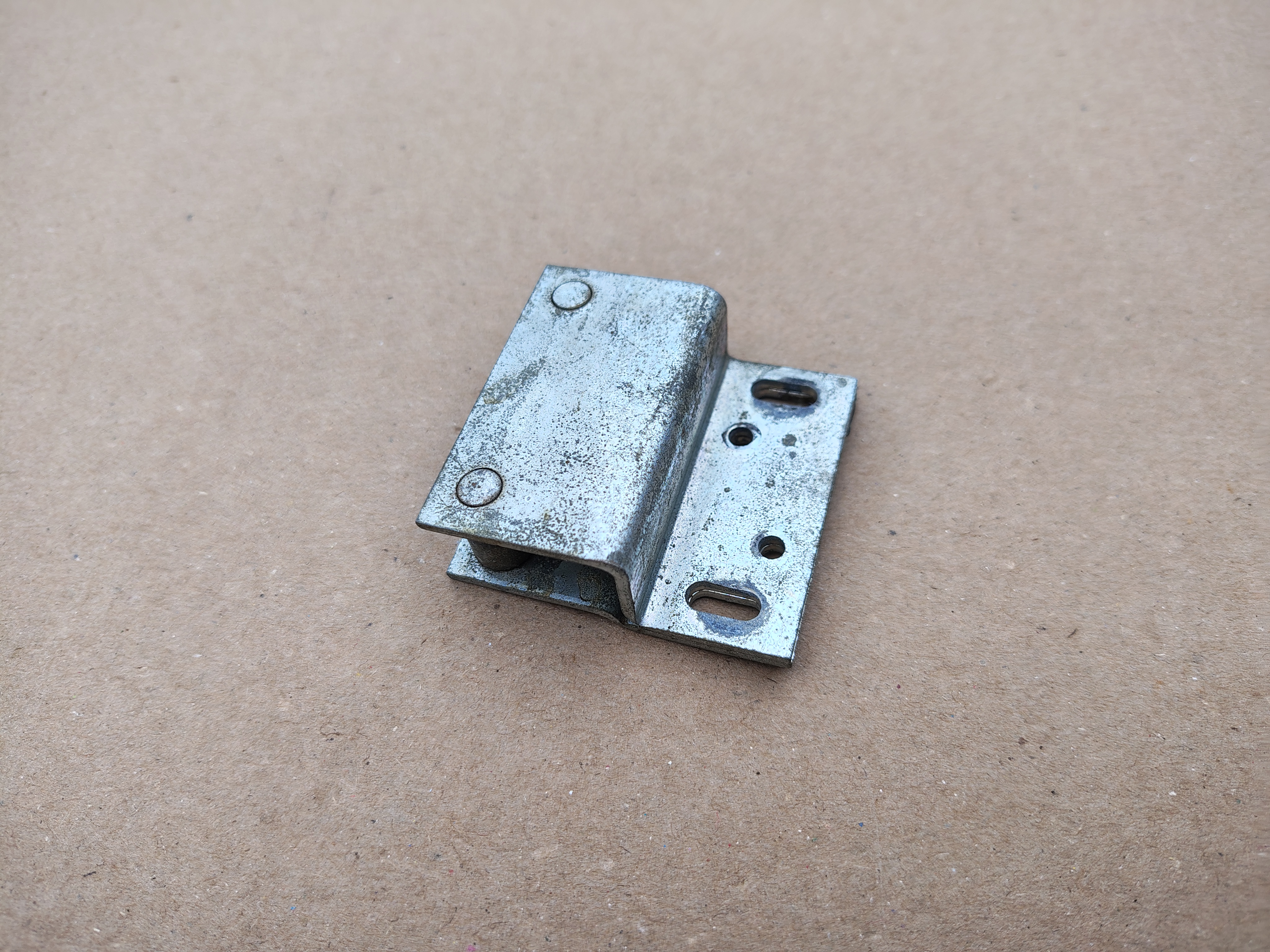 Frontdoor Bracket  (Rock-ola 414/ 418S (1964)