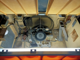 Rowe-AMi R-81 Pulsar Oranje (1977) jukebox (USA)