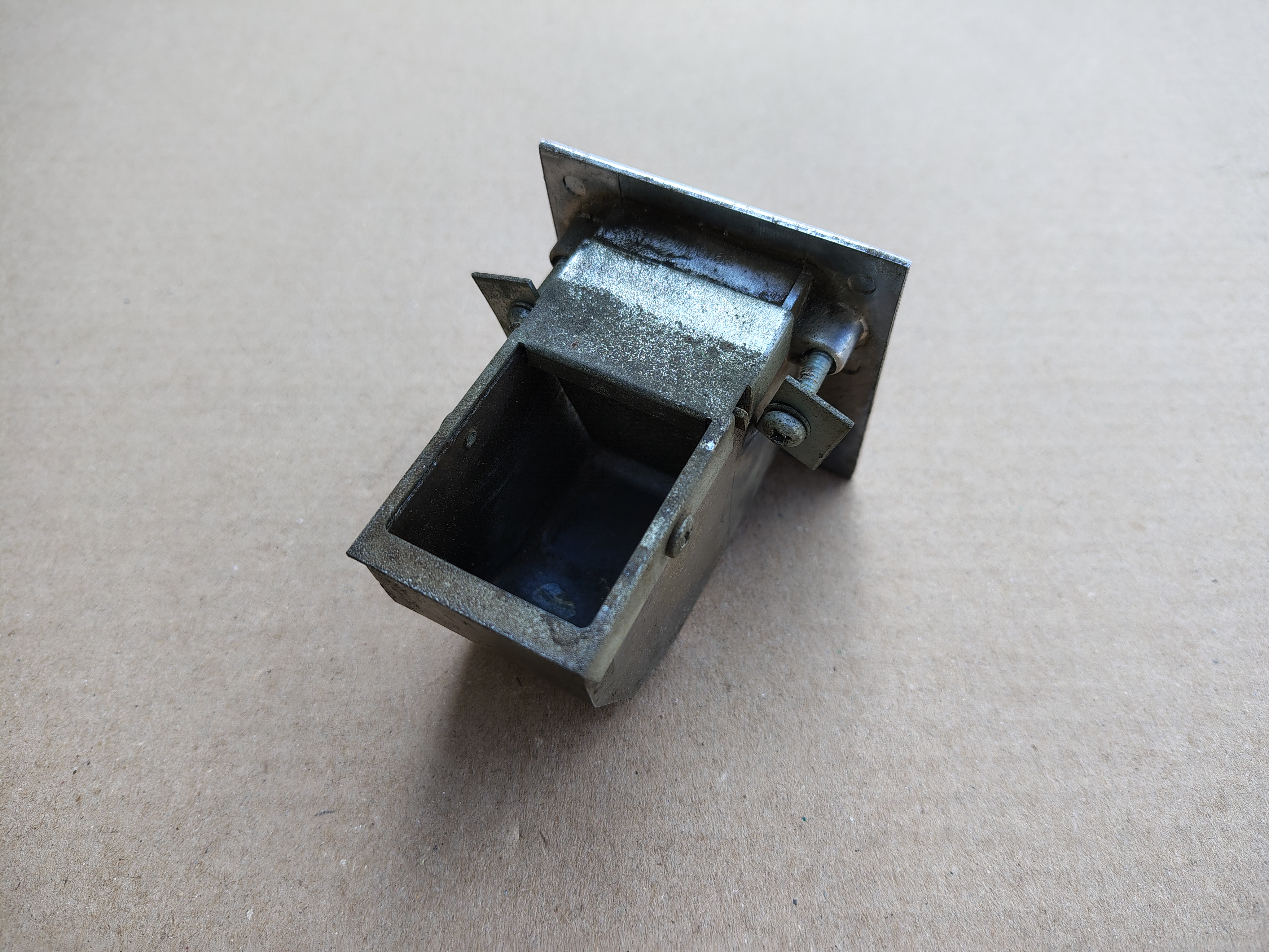 Coin Return Cup (Rock-ola 414/ Capri II (1964)