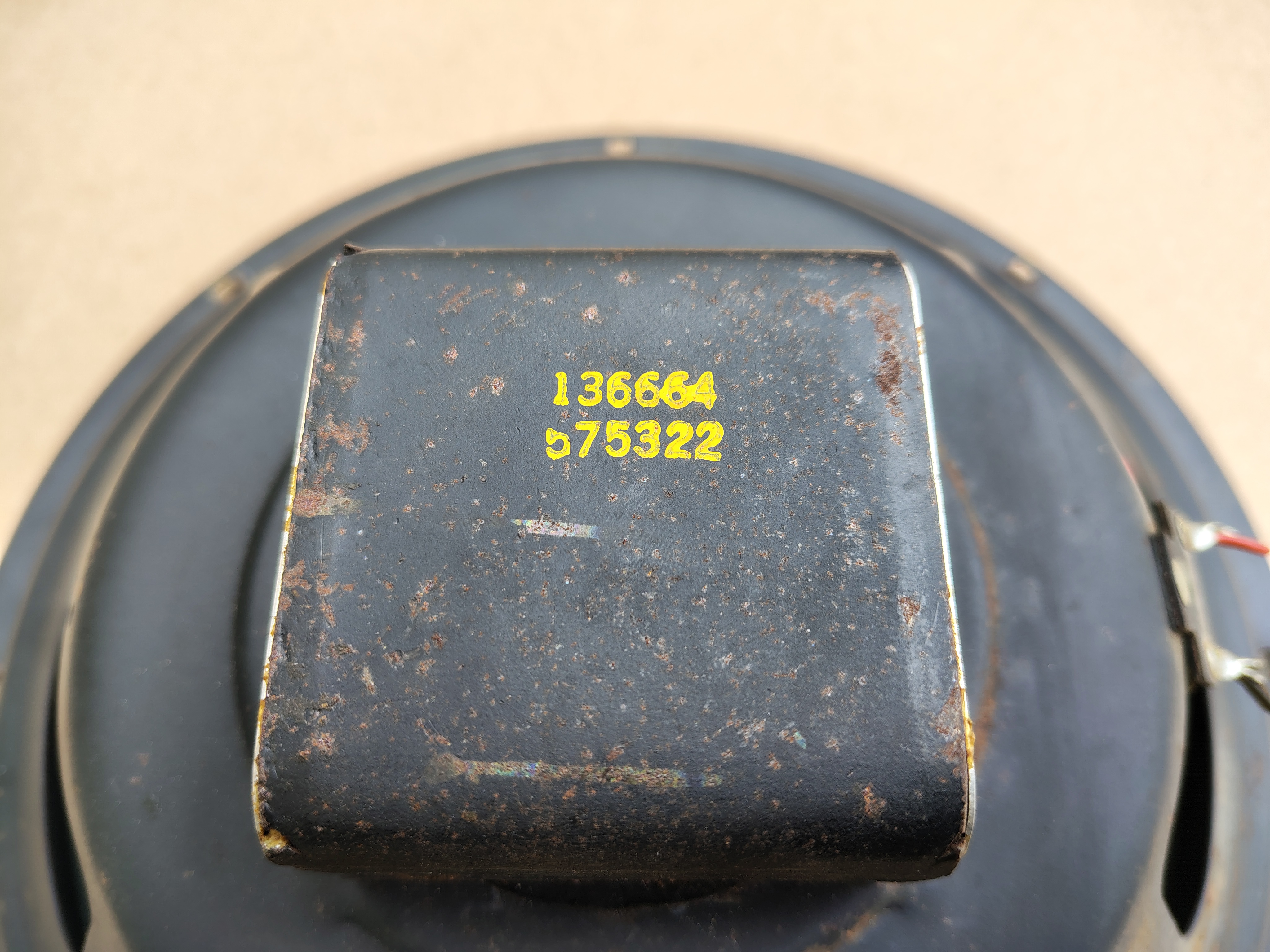 1x 12" Speaker (Wurlitzer 3700/3710)