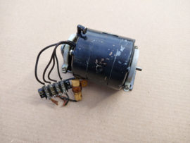 Motor / Mechanism (Seeburg M100A)