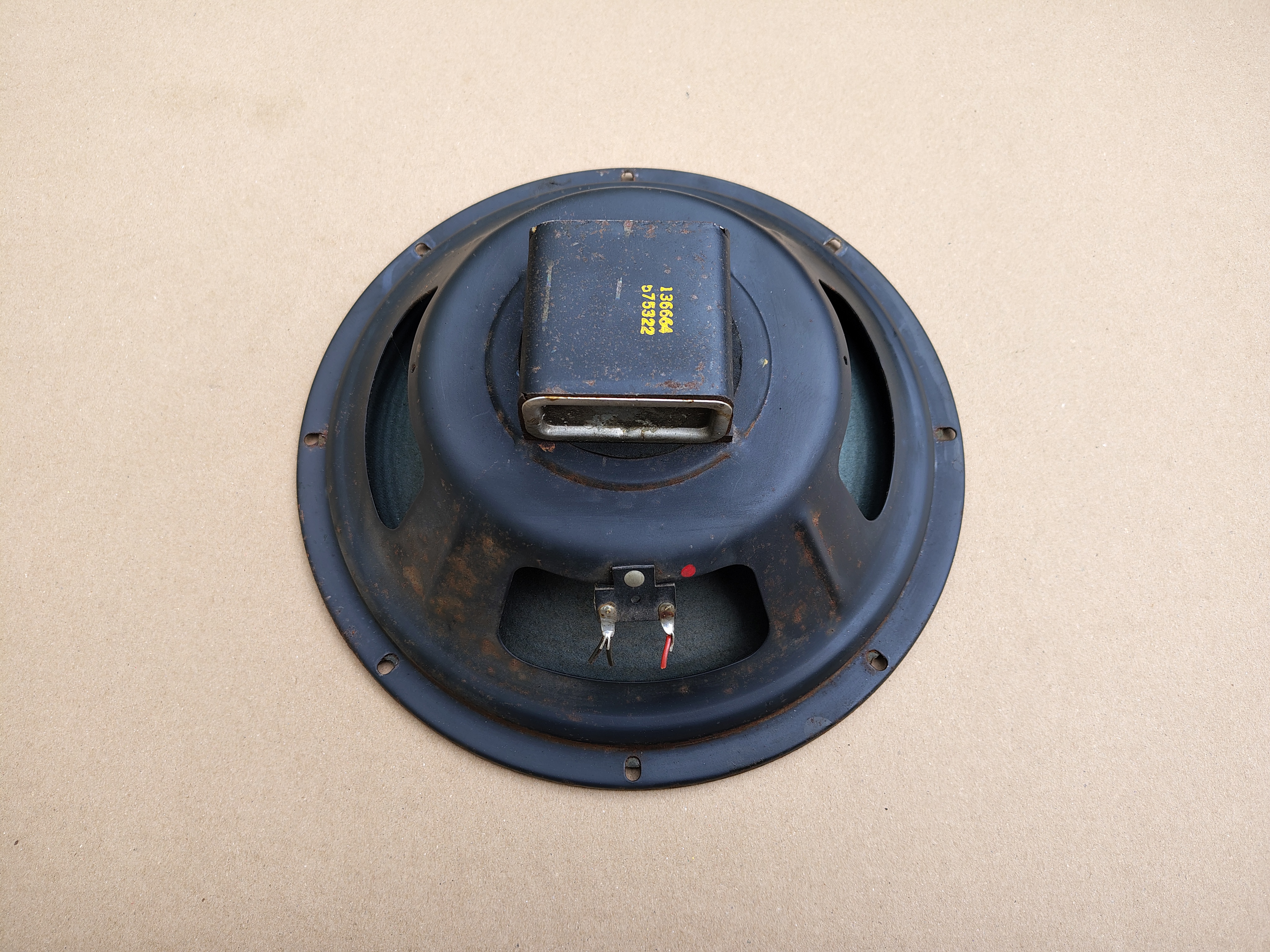 1x 12" Speaker (Wurlitzer 3700/3710)