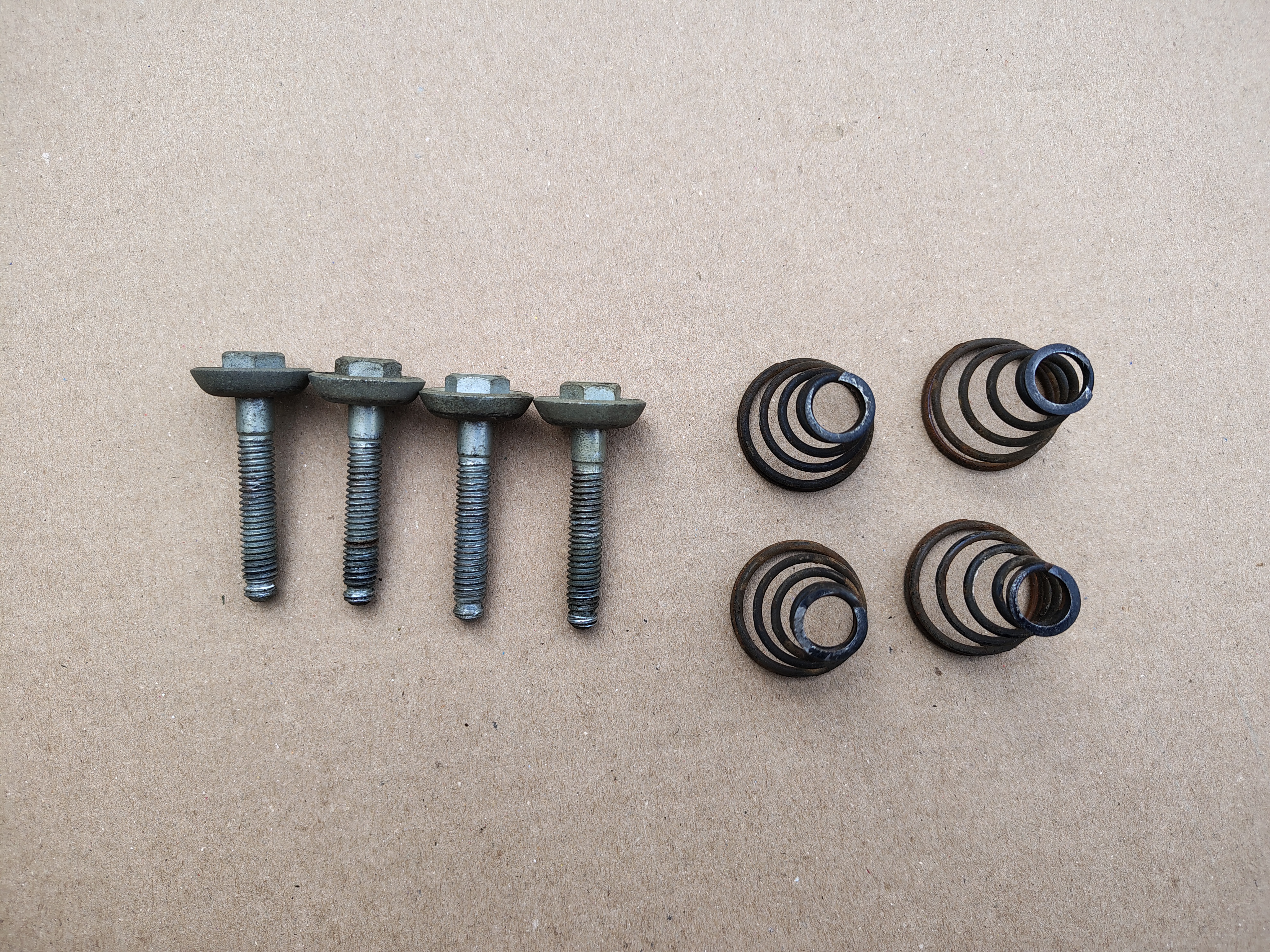 4x Mechanism Spring + Bolt/ Set (Rock-ola 414/ Capri II (1964)
