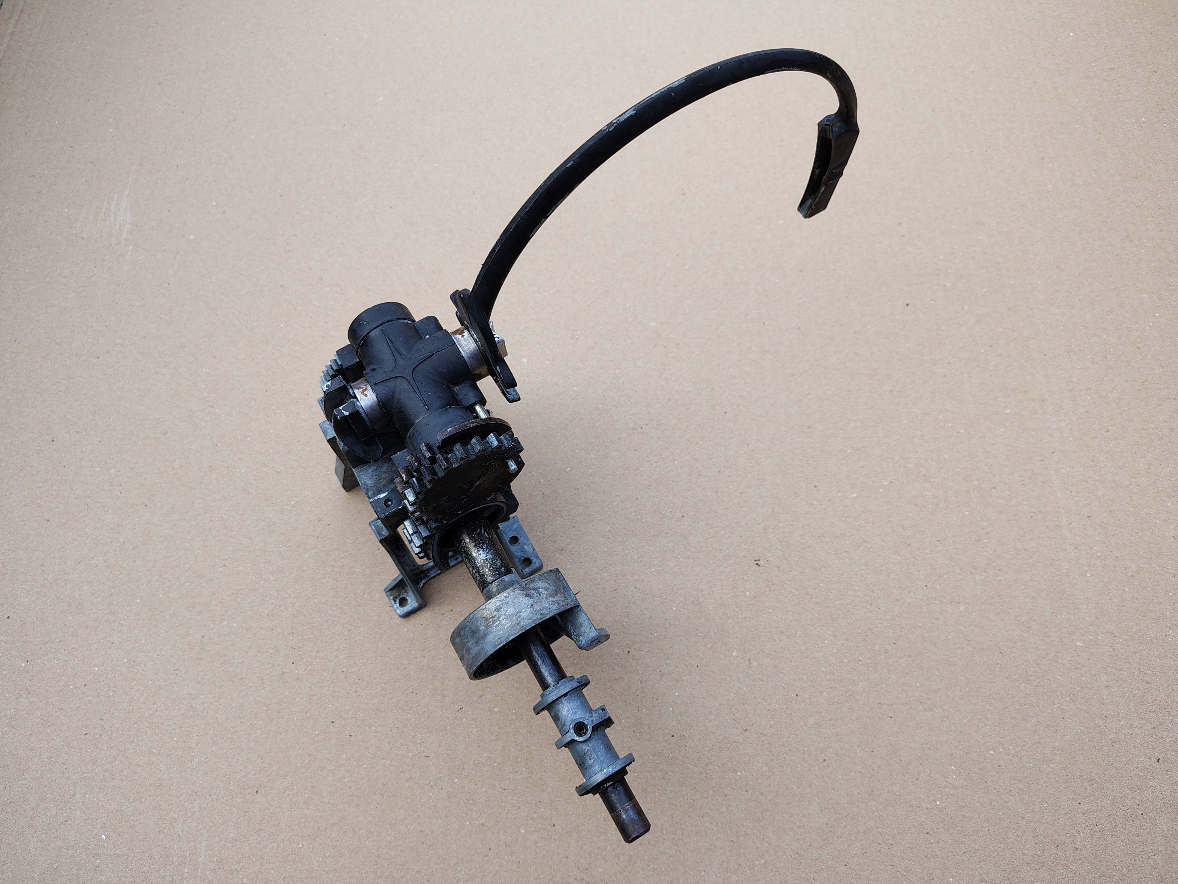 Gripper Arm / Mechanism (Rock-ola 414/ Capri II (1964)