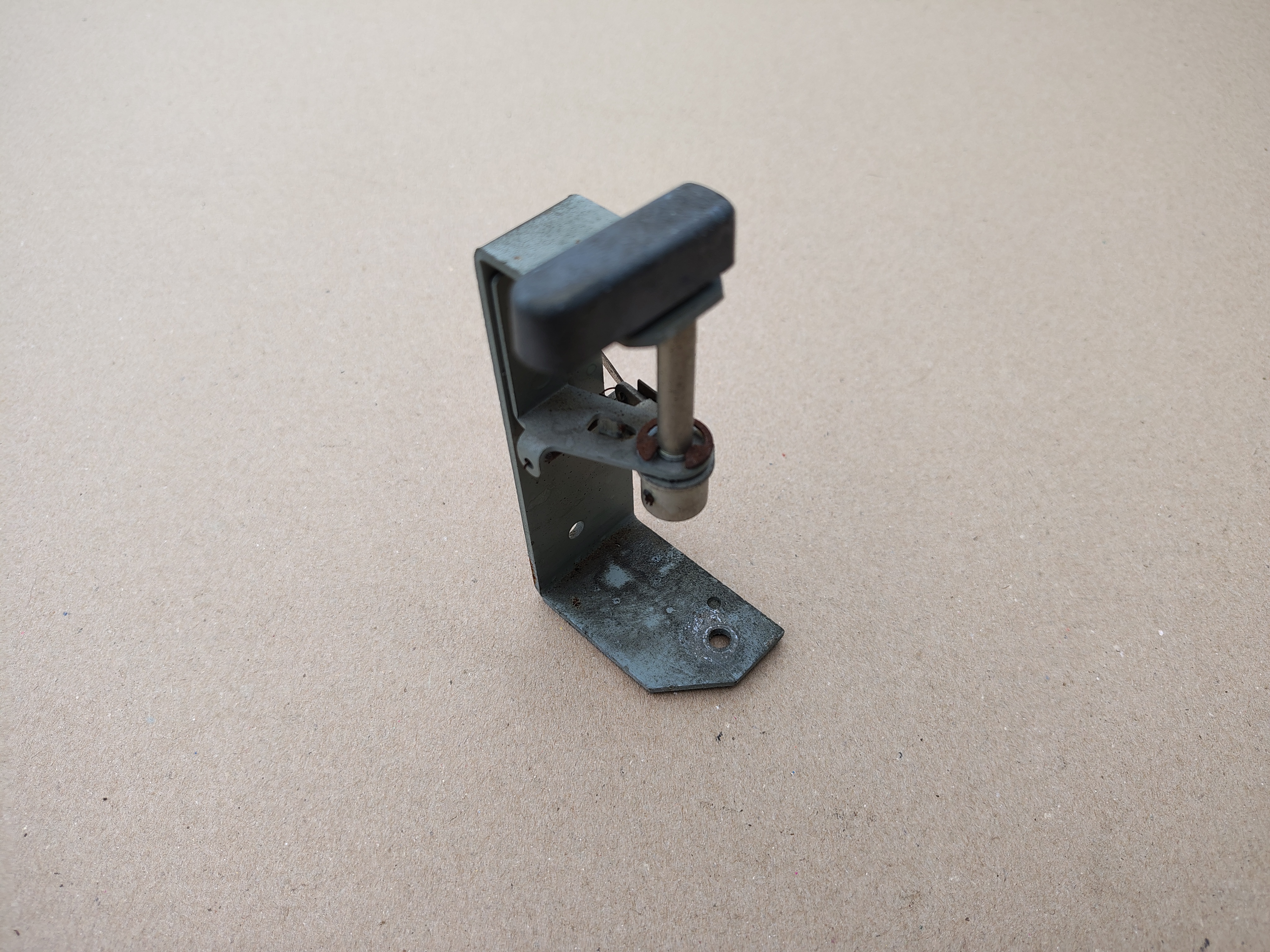 Playmeter Reset Lever/ Mechanism (Wurlitzer 3000)