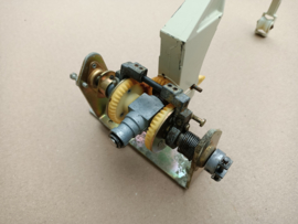 Gripper Arm/ Mechanism  (Wurlitzer 3700/ Americana)