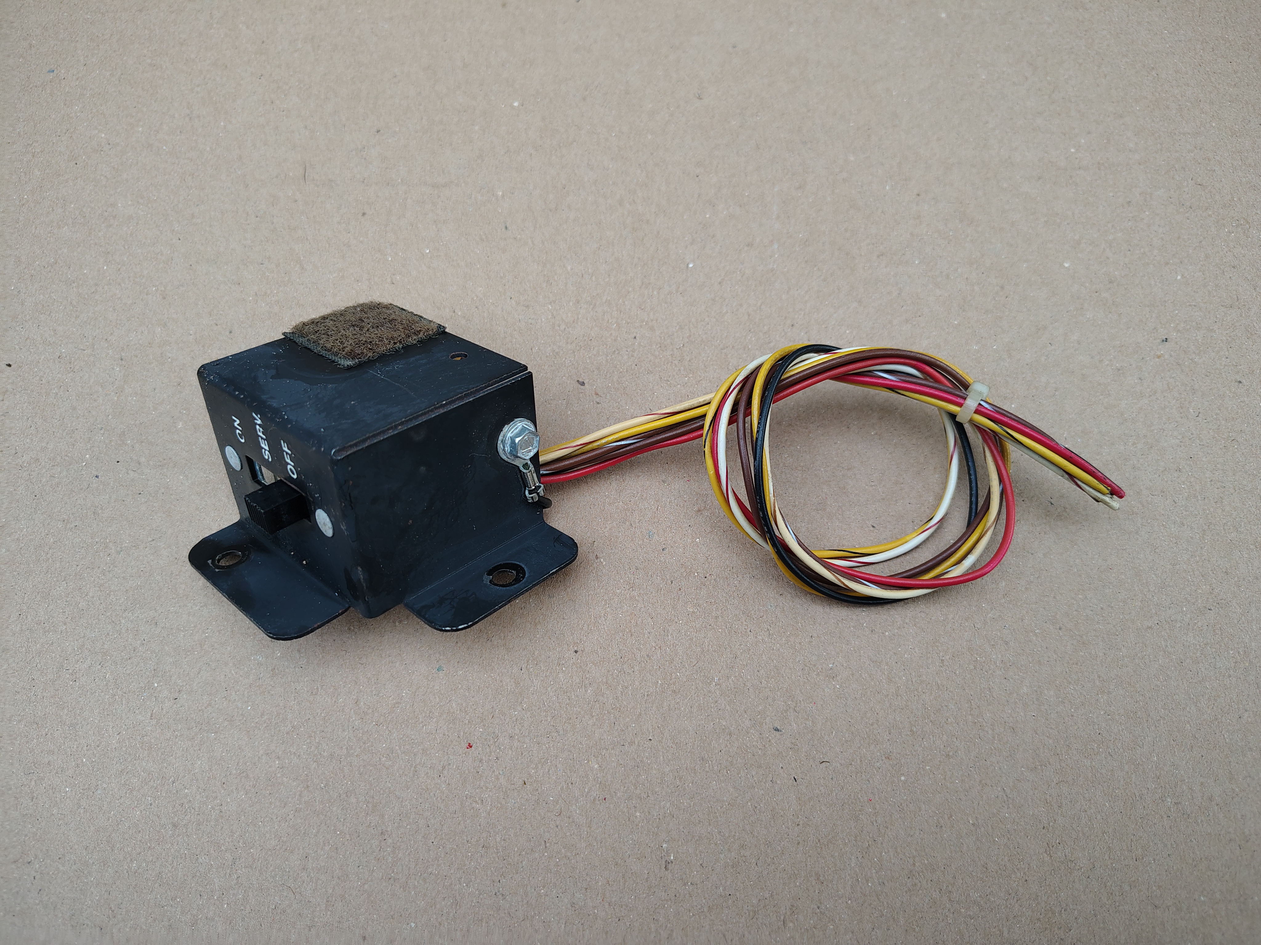 Service Switch (Rowe-AMi/Div)